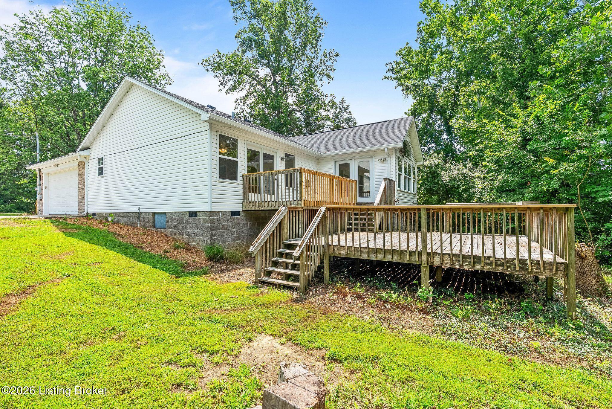 1601 Spinner Pl Property Photo 32