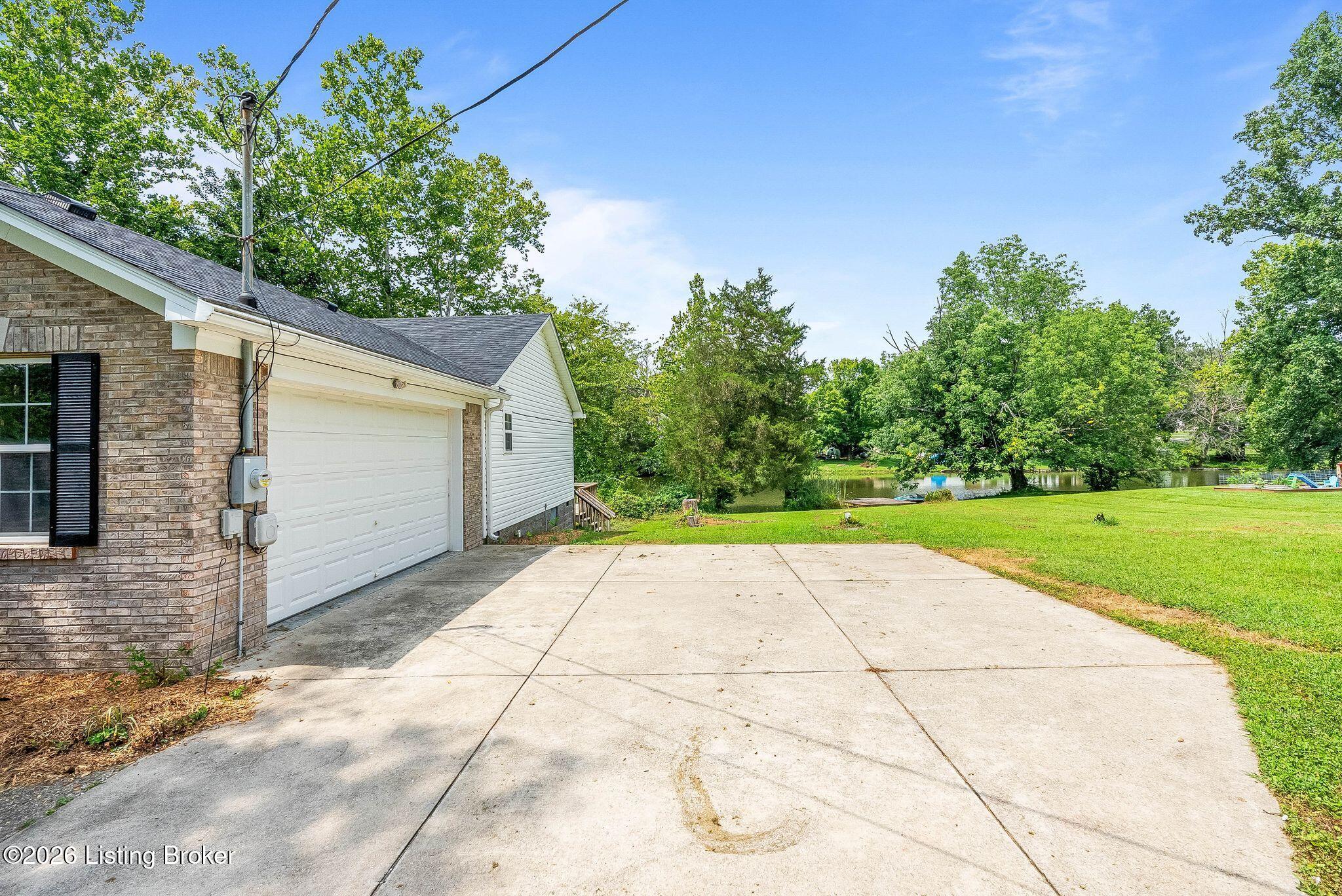 1601 Spinner Pl Property Photo 34