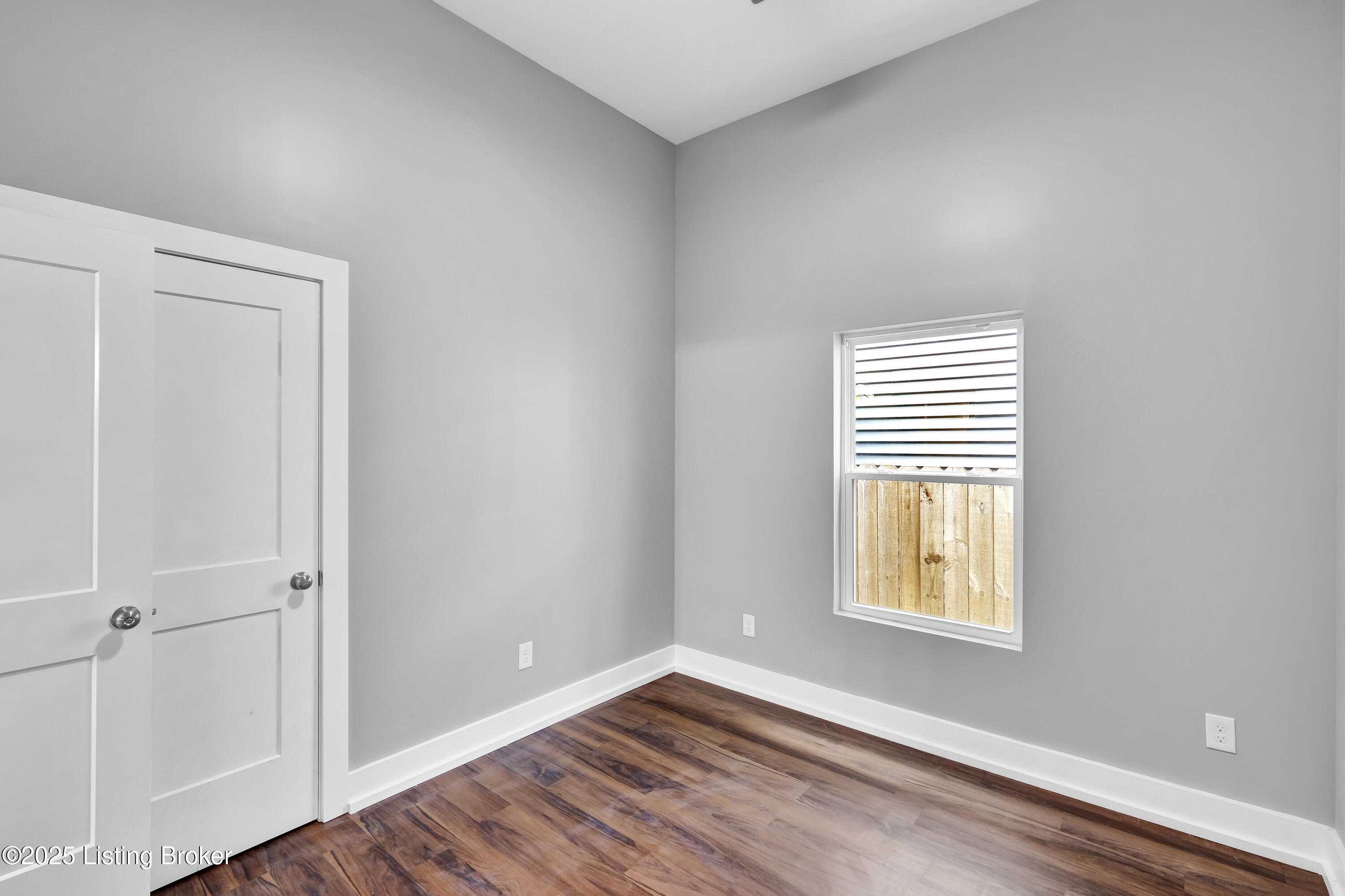 511 E Kentucky St Property Photo 17