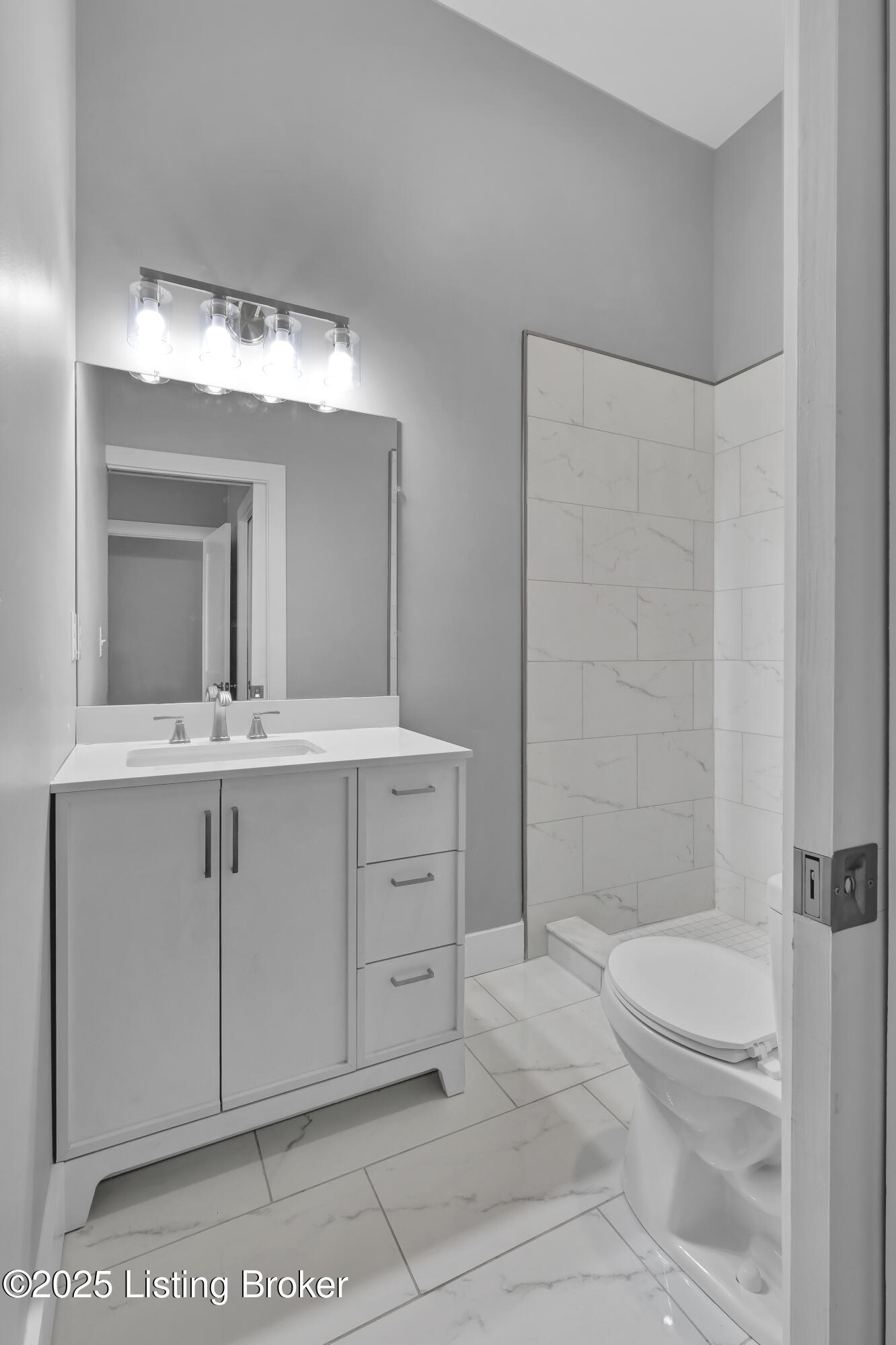 511 E Kentucky St Property Photo 24