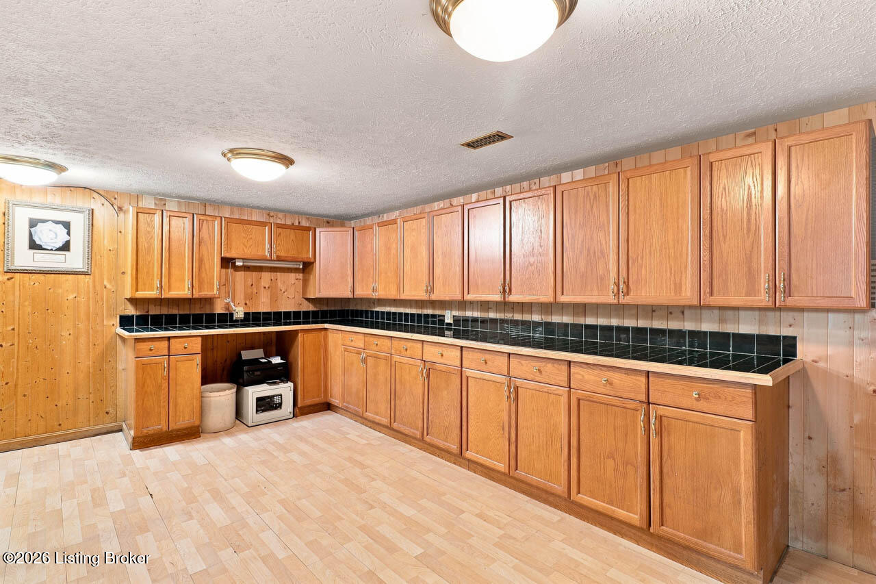 3002 Brian Dr Property Photo 21