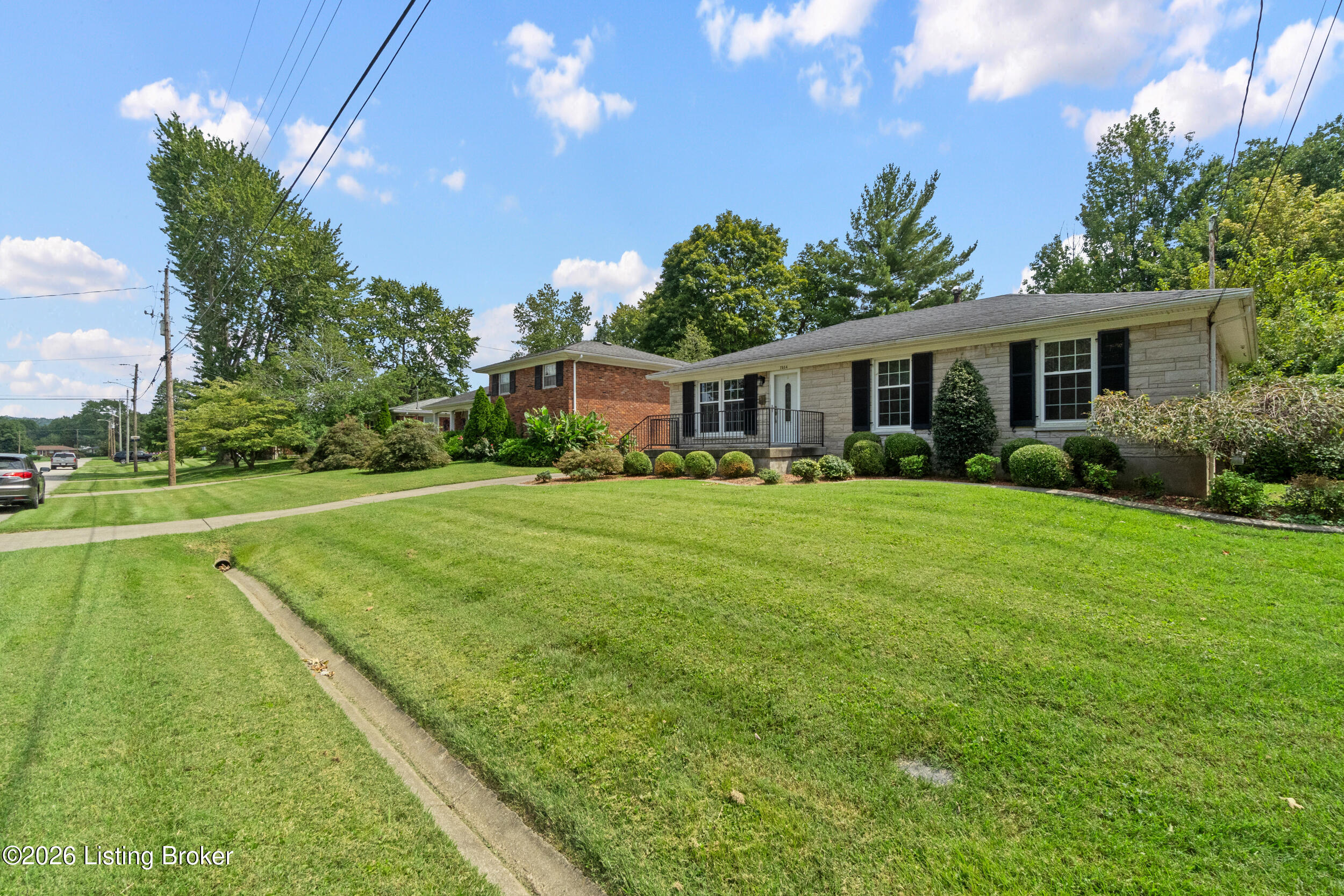 7534 Pimlico Dr Property Photo 35