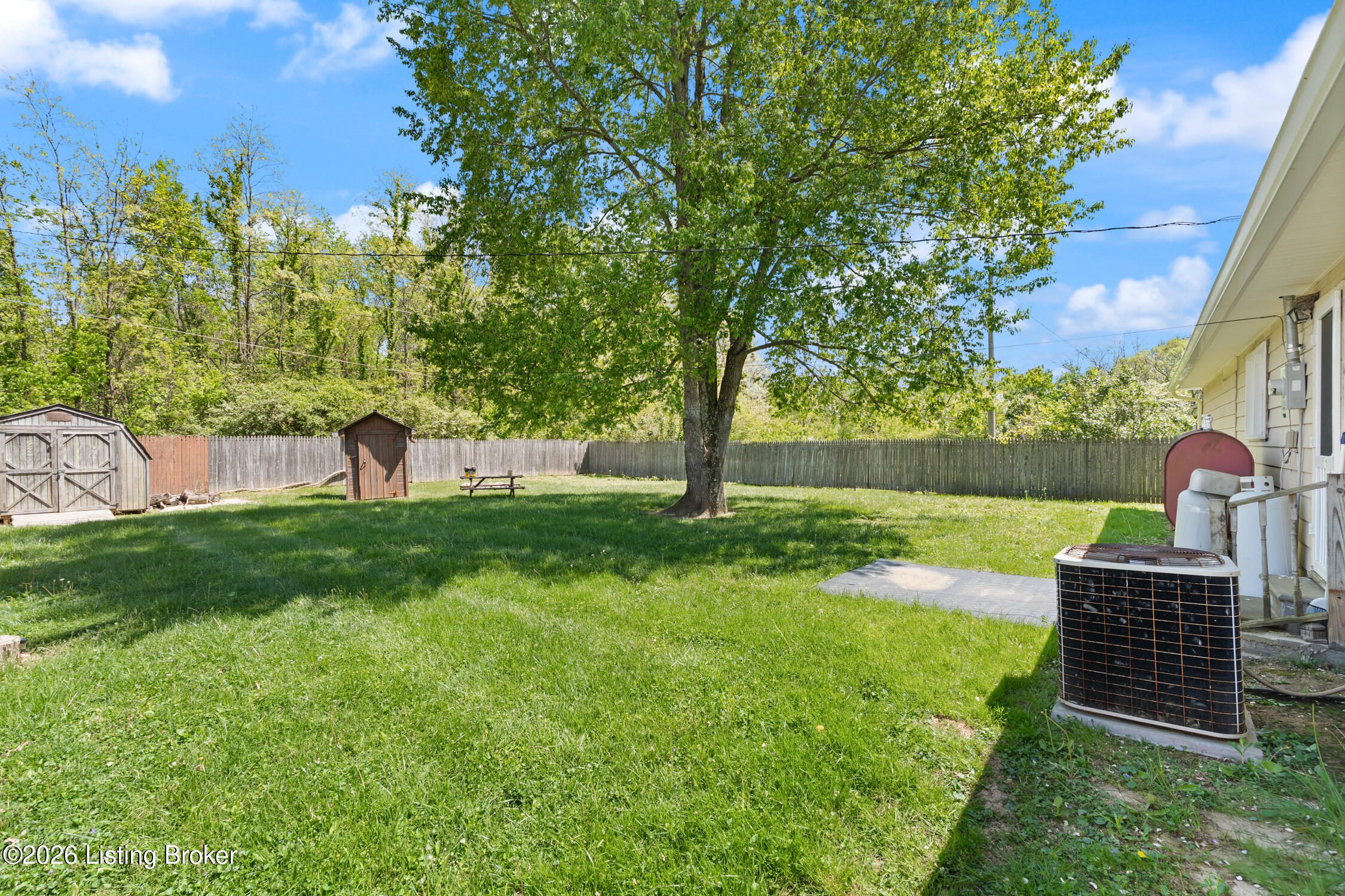 9718 Us-421 Property Photo 5