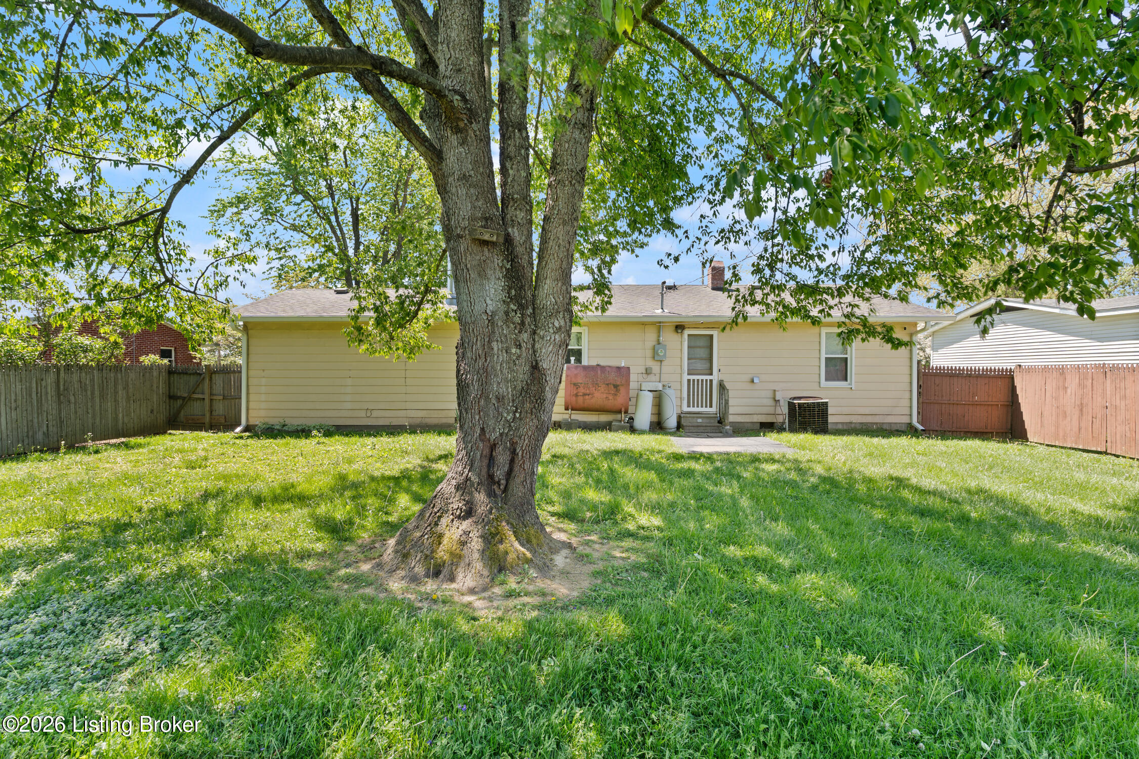 9718 Us-421 Property Photo 8
