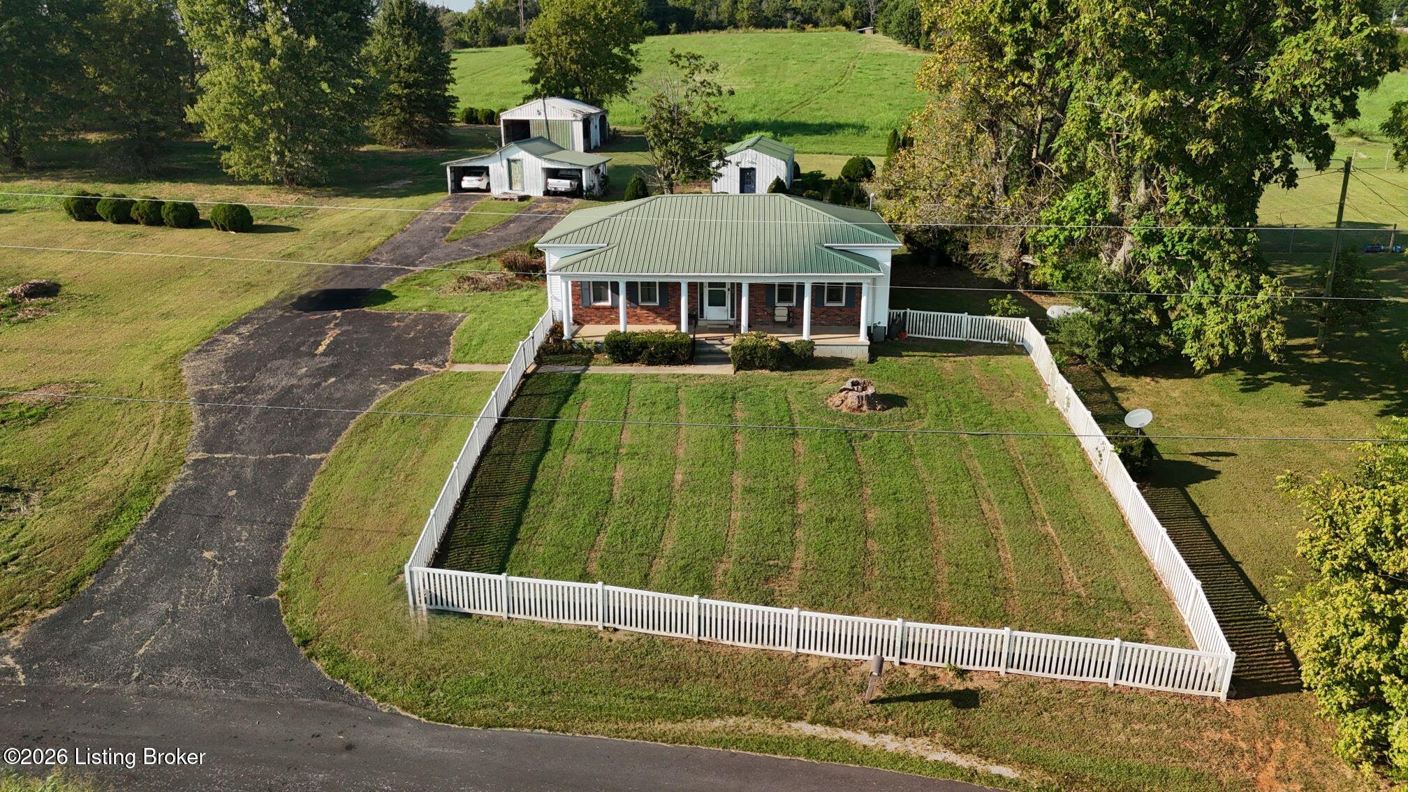 1388 J B Ball Ln Property Photo 1