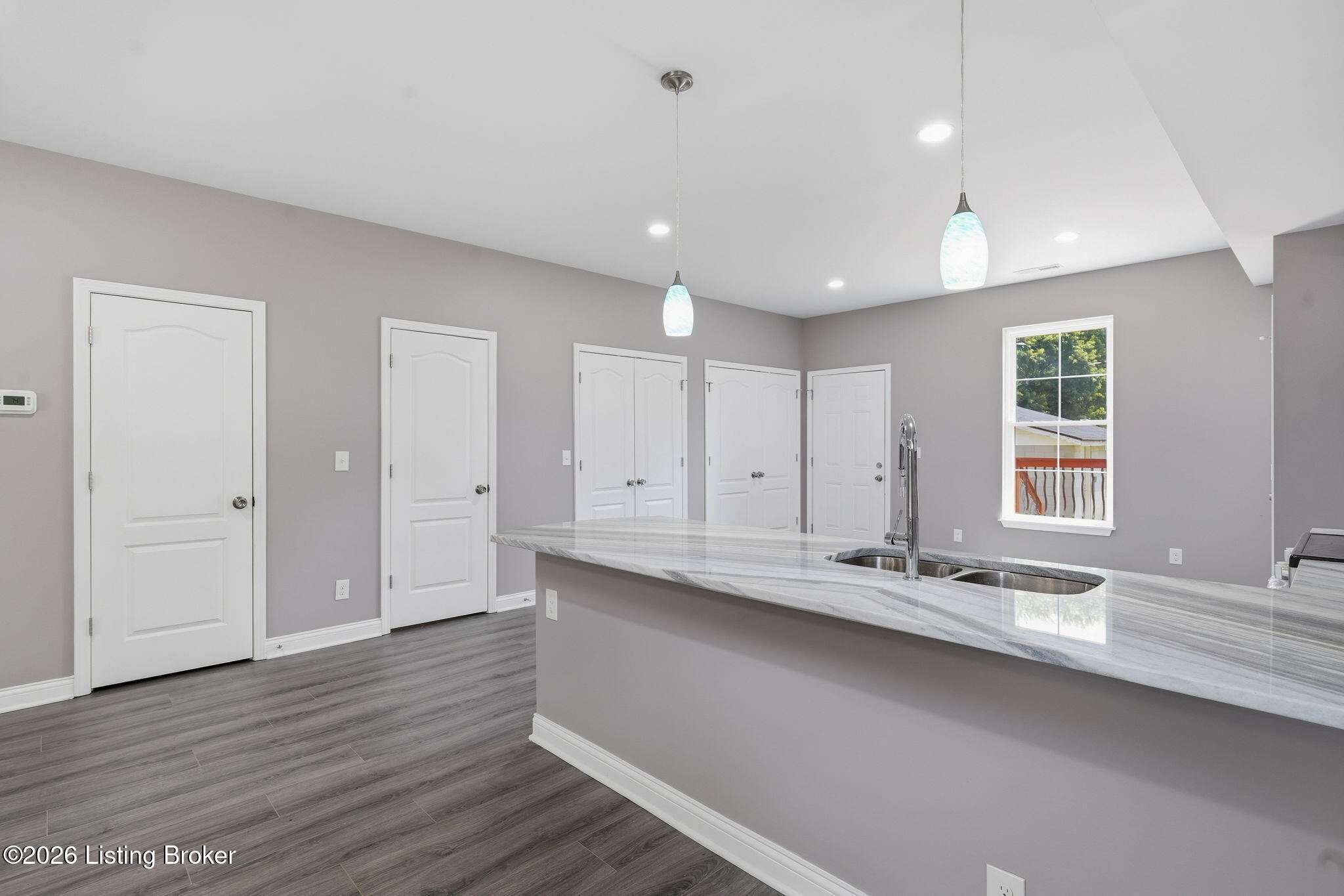 2712 Lindsay Ave Property Photo 12