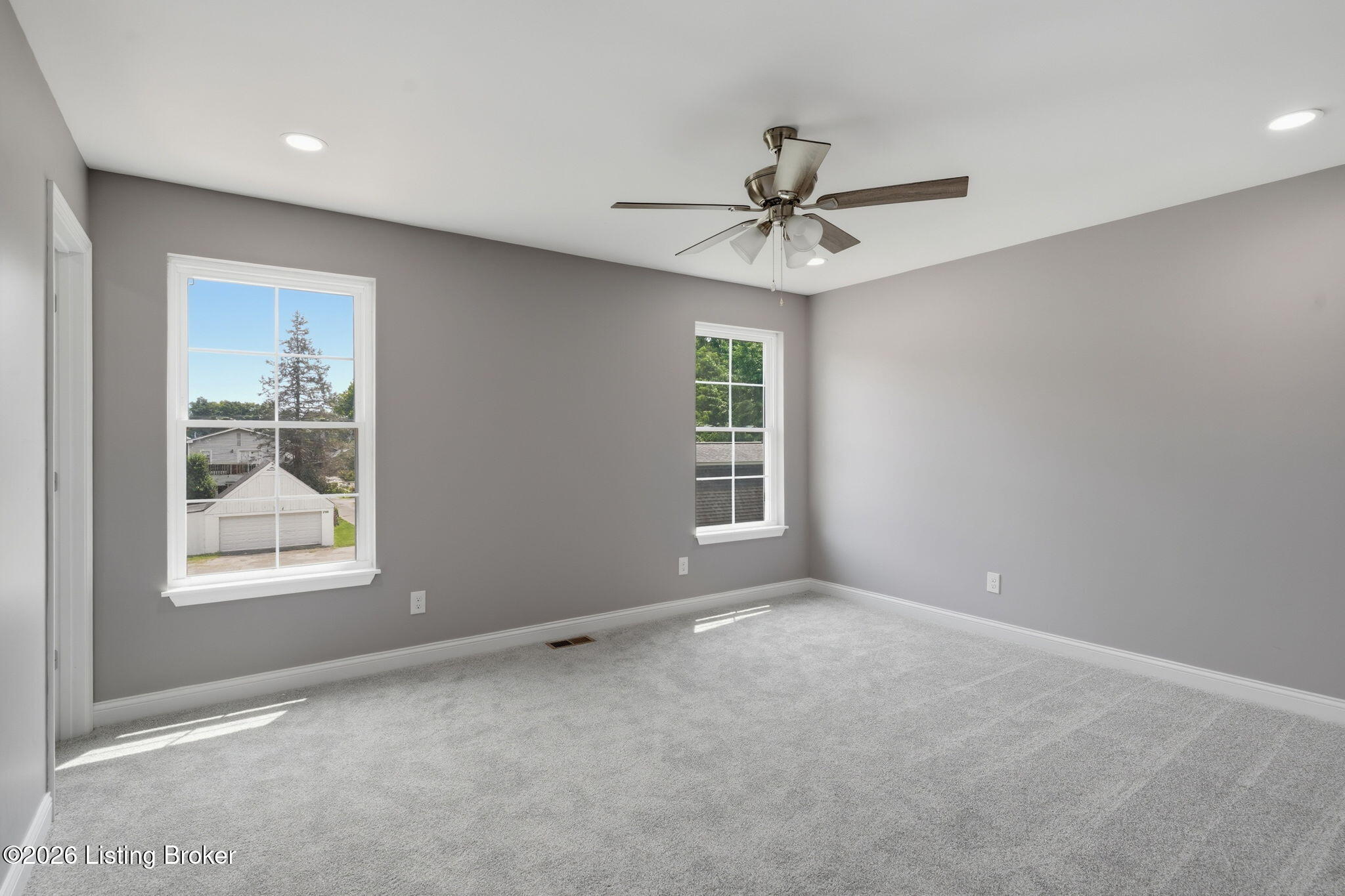 2712 Lindsay Ave Property Photo 20