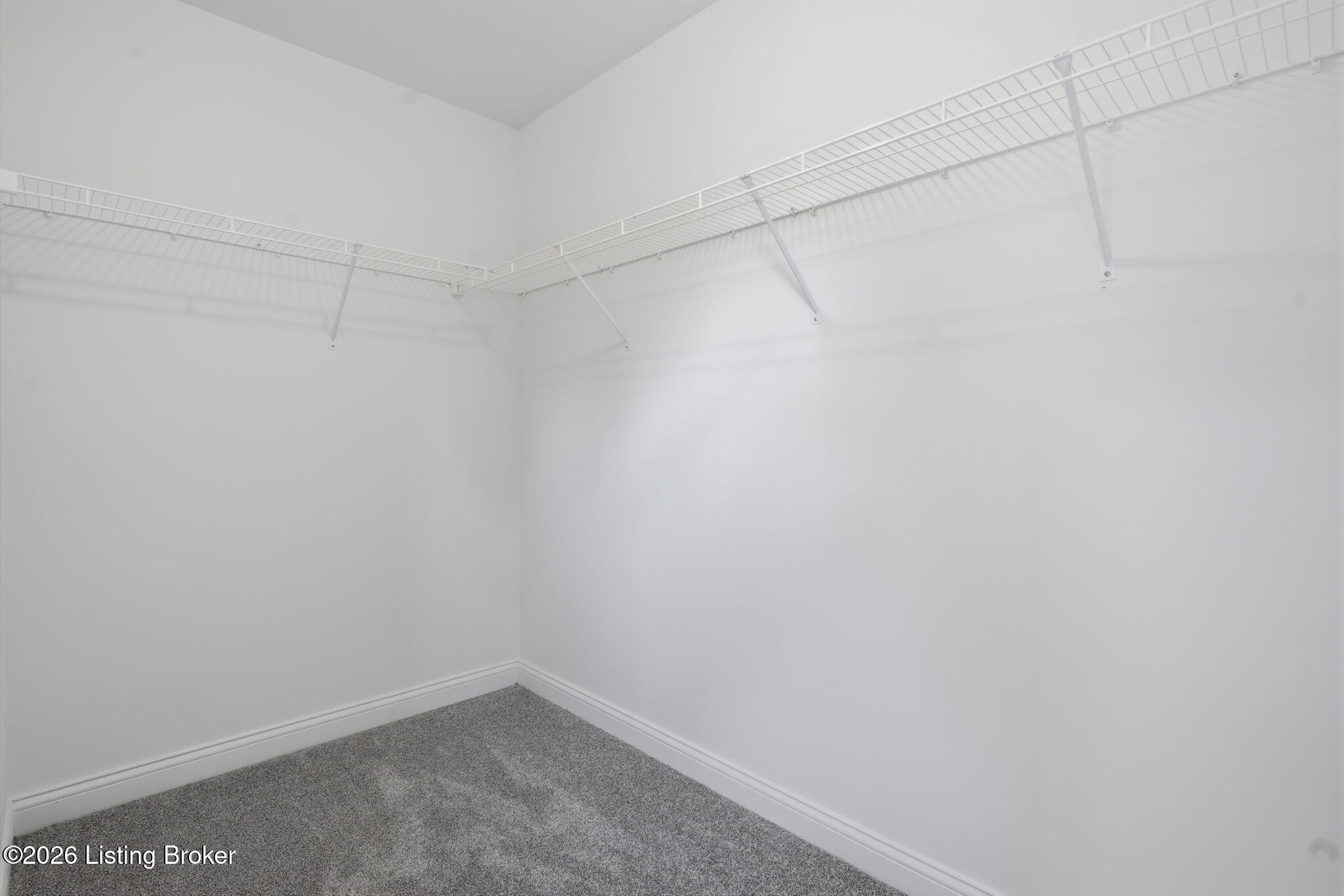2712 Lindsay Ave Property Photo 26