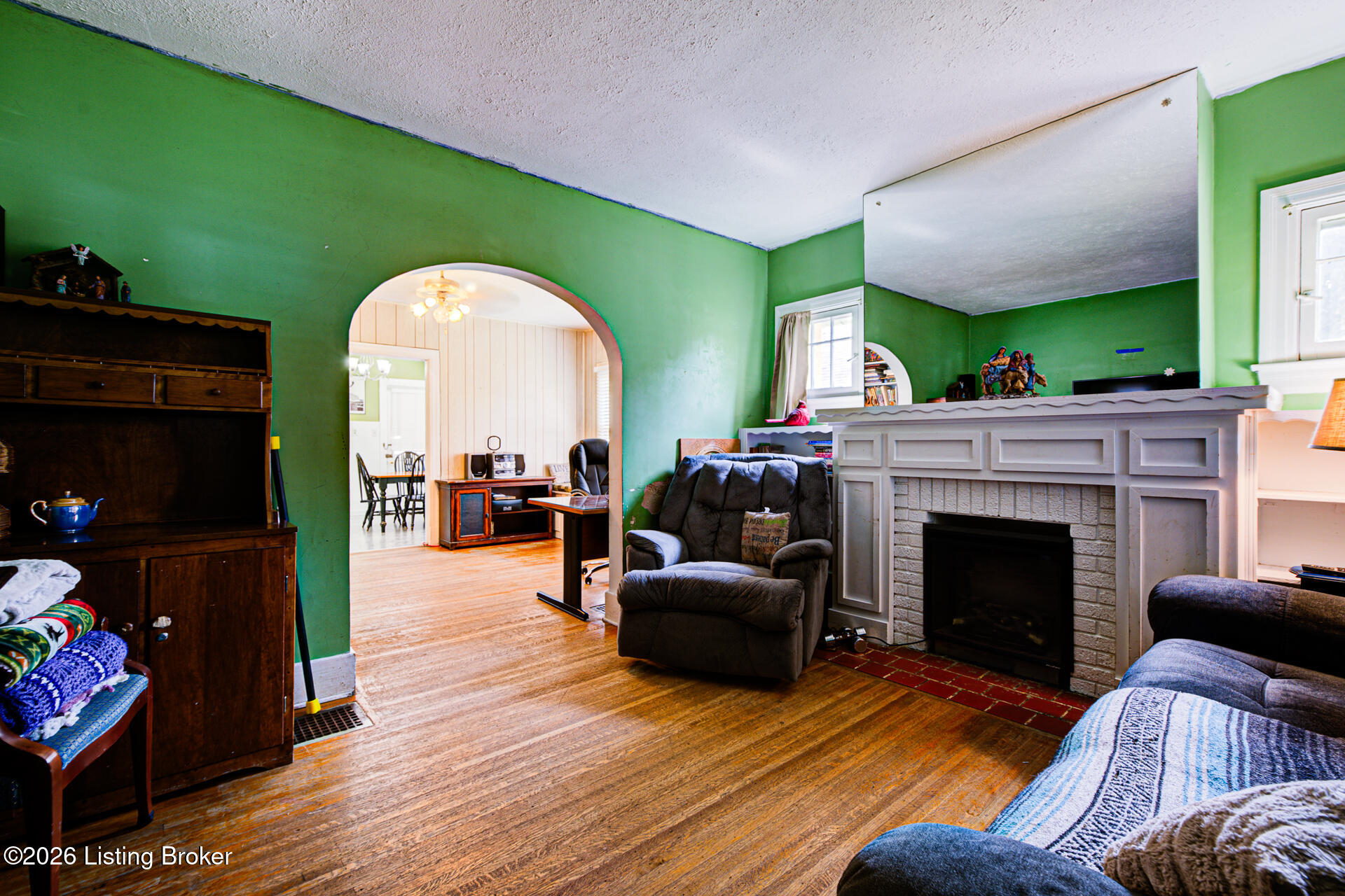 2360 Hawthorne Ave Property Photo 5