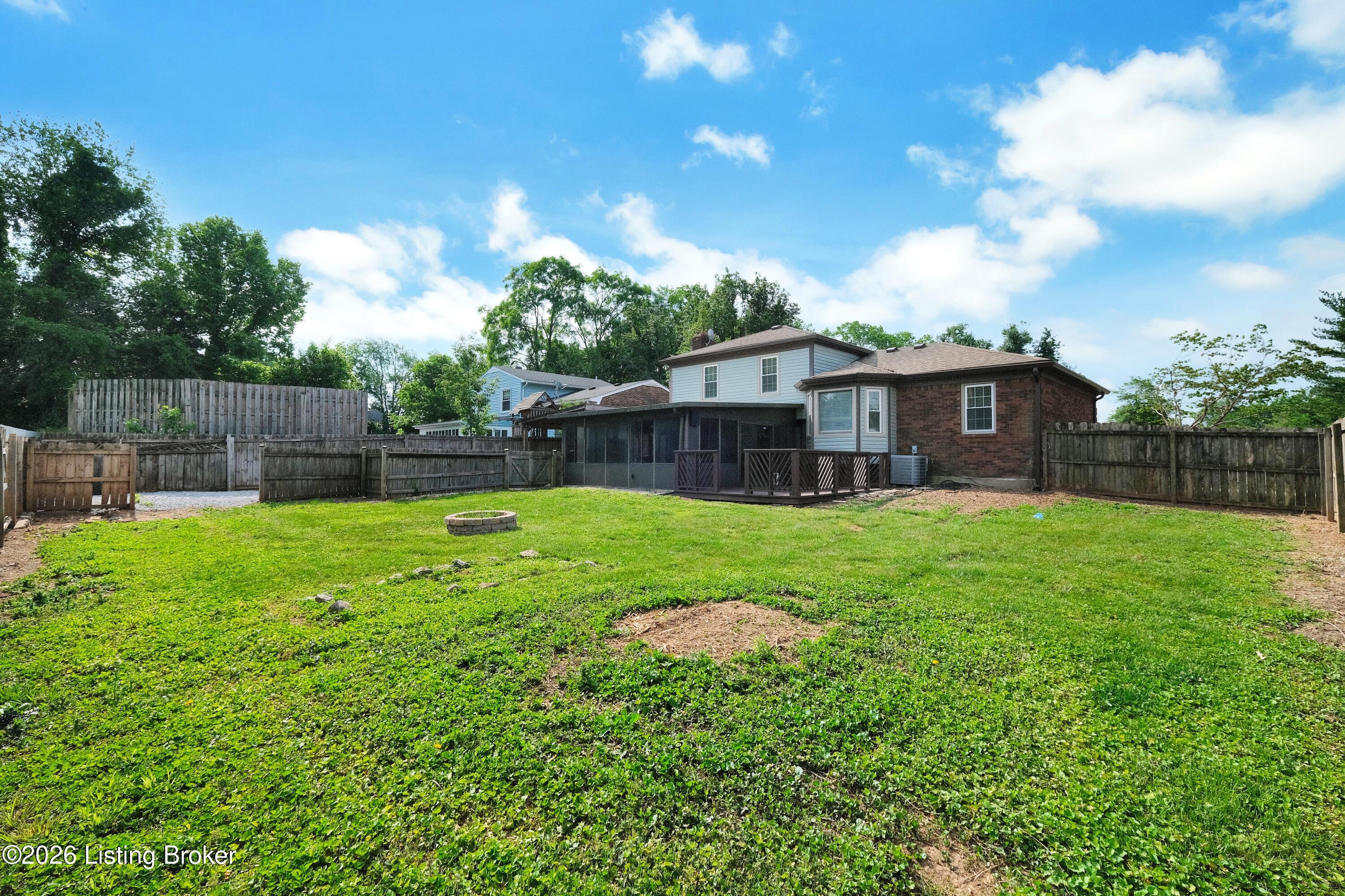 8605 Amerivan Dr Property Photo 5