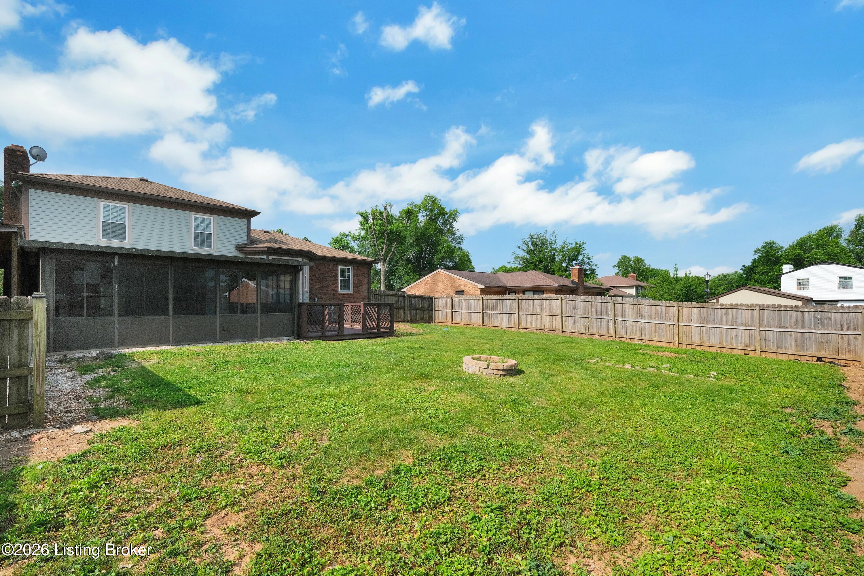 8605 Amerivan Dr Property Photo 6