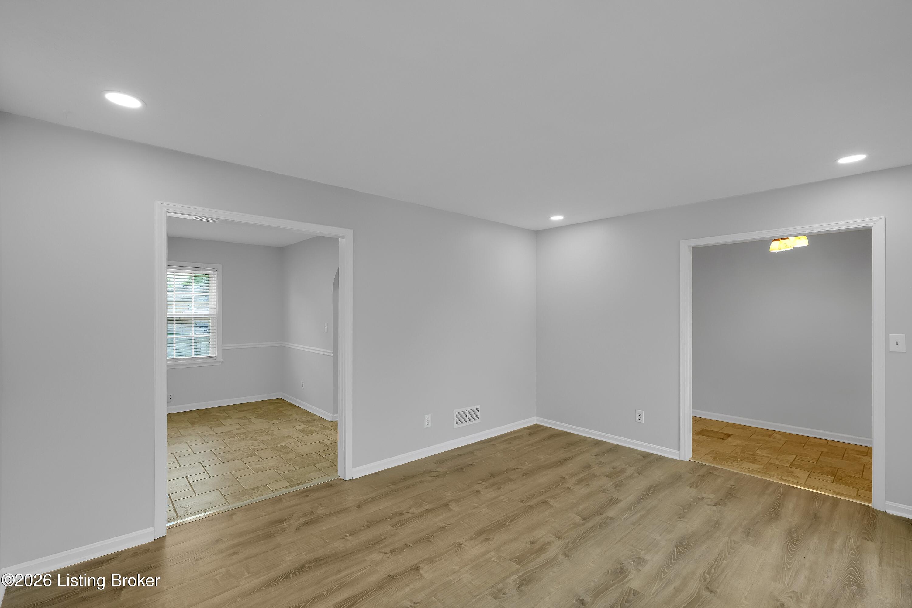 8605 Amerivan Dr Property Photo 12