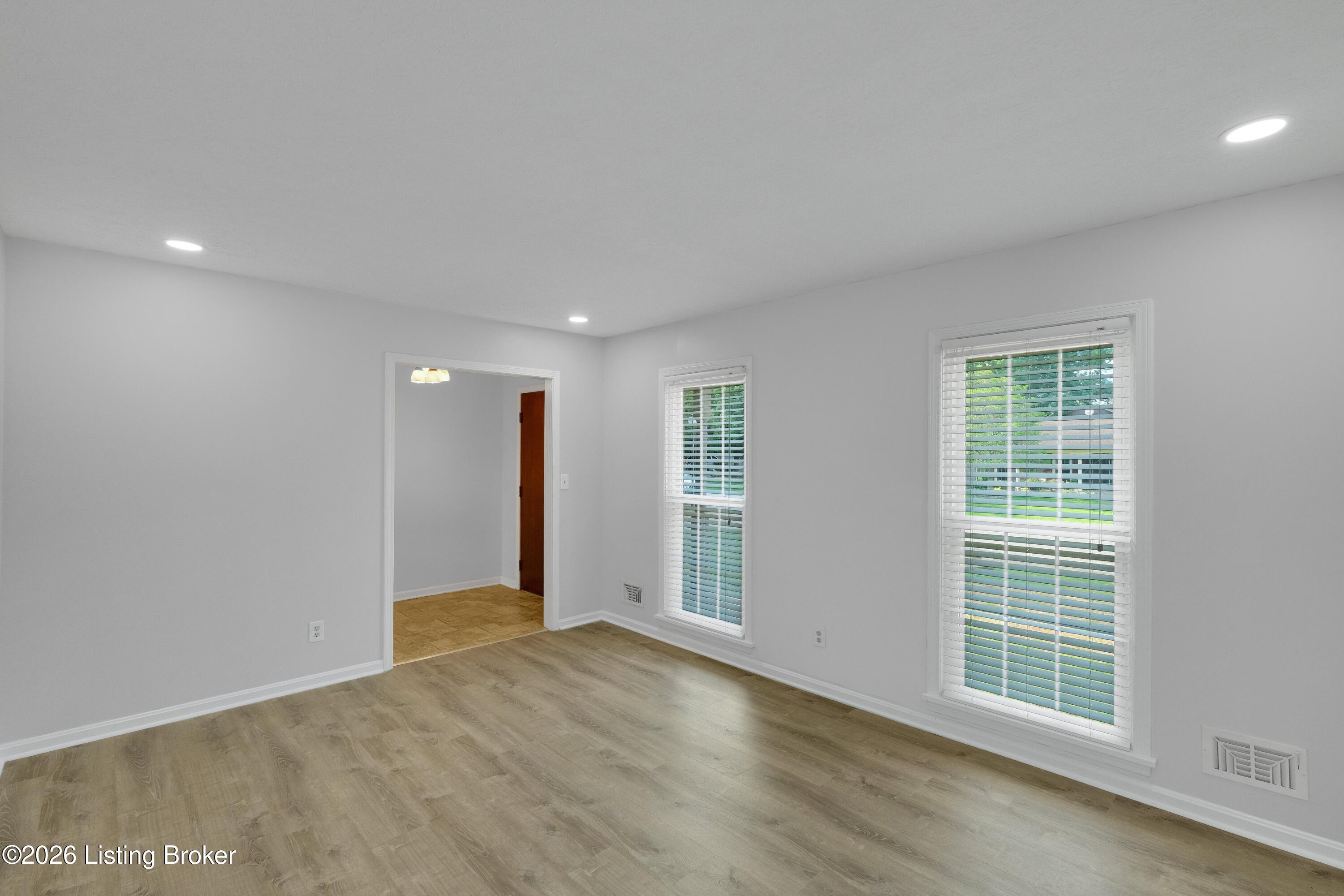 8605 Amerivan Dr Property Photo 13
