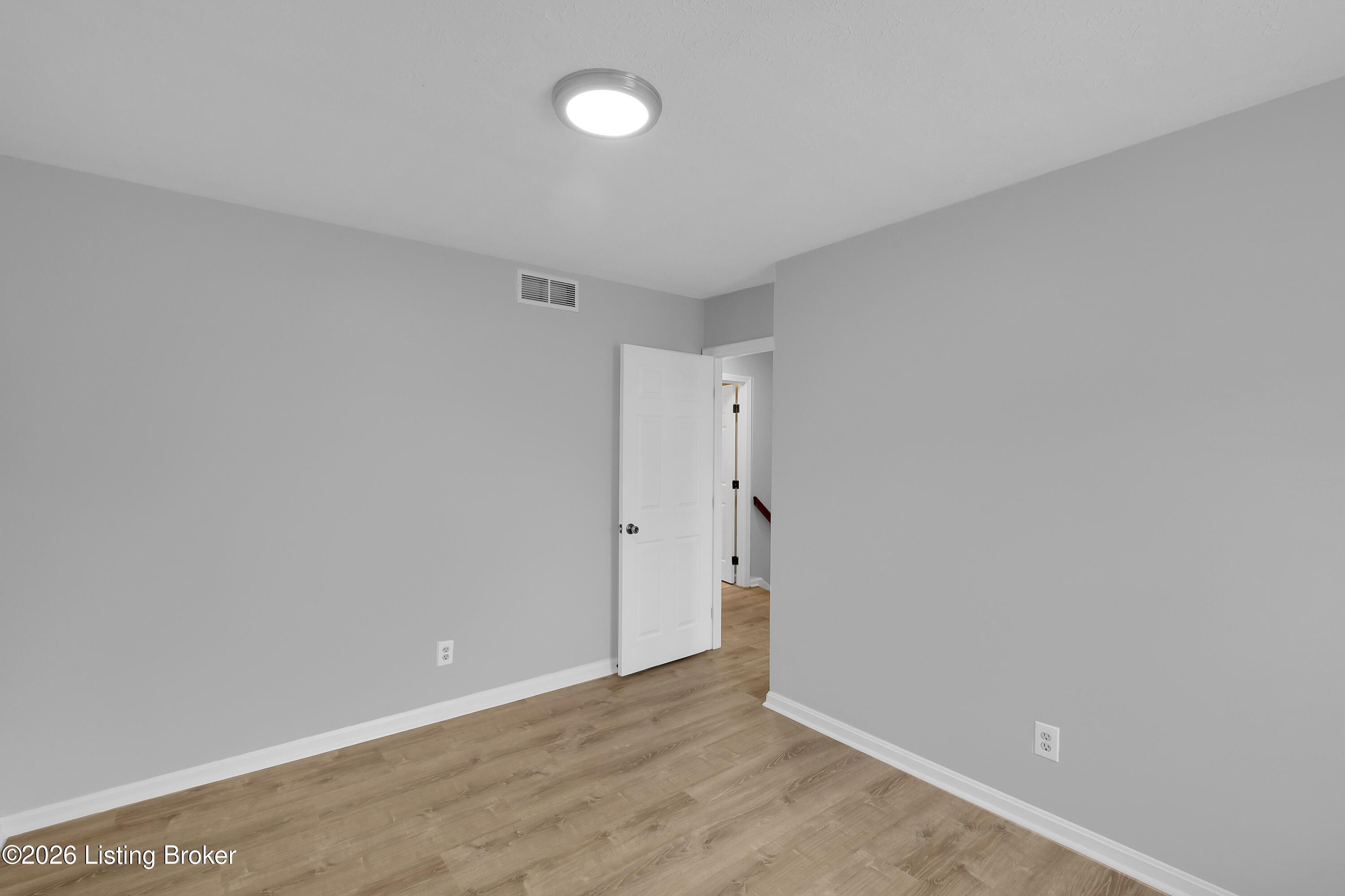 8605 Amerivan Dr Property Photo 31