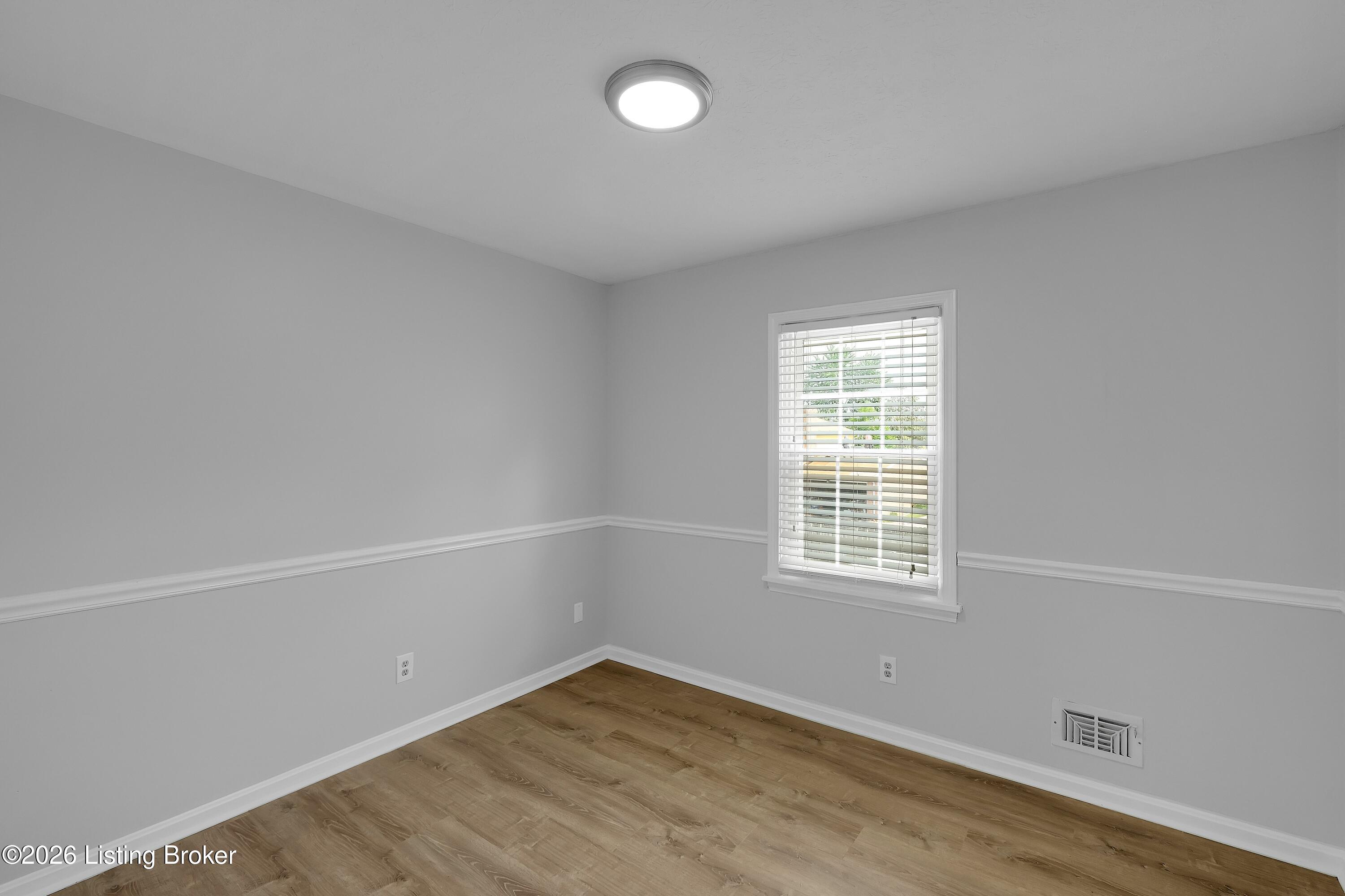 8605 Amerivan Dr Property Photo 32