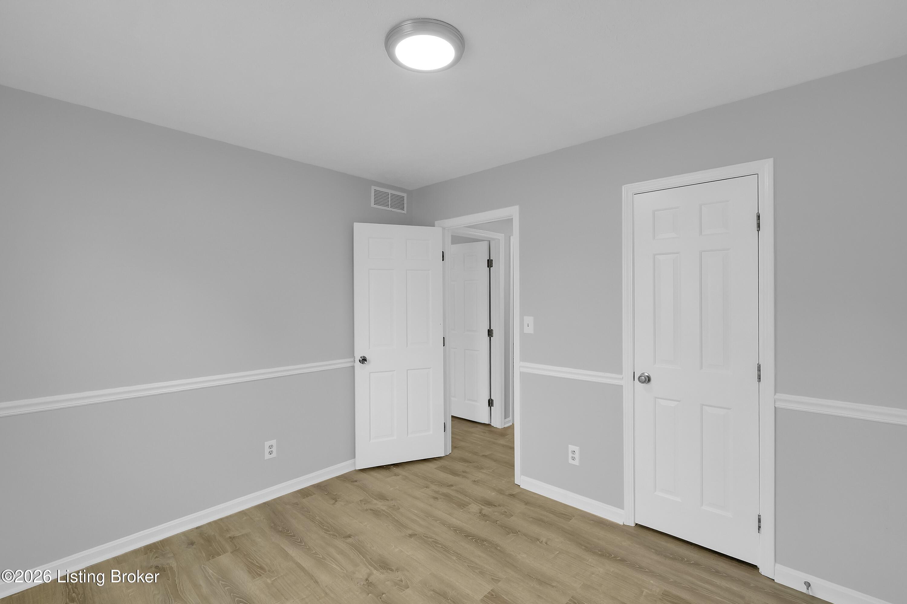 8605 Amerivan Dr Property Photo 33