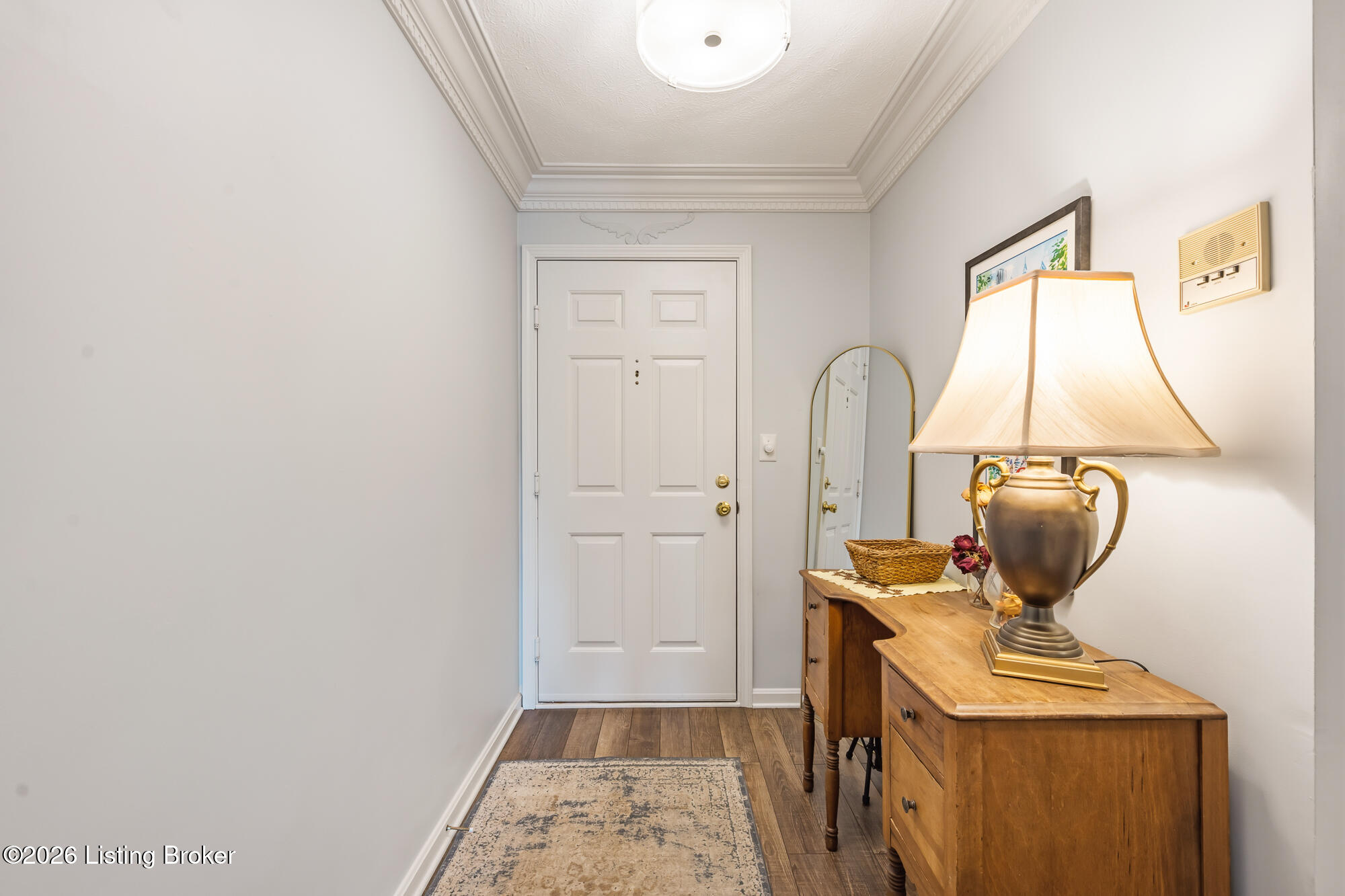 712 Donard Park Ave Property Photo 4