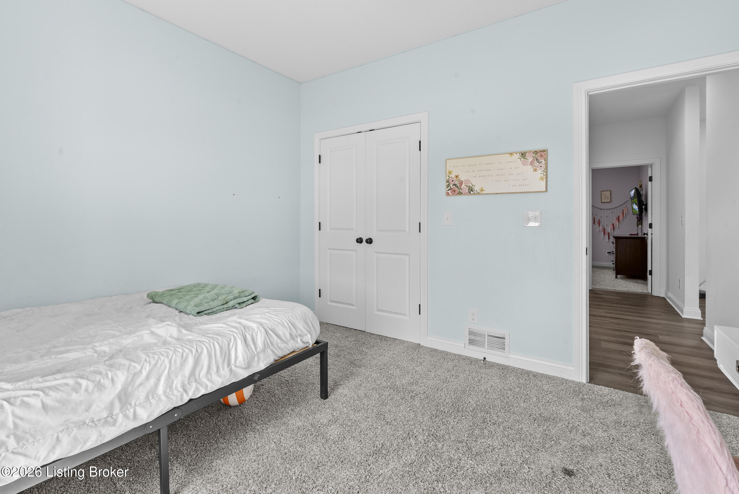 99 Roosevelt Ct Property Photo 25