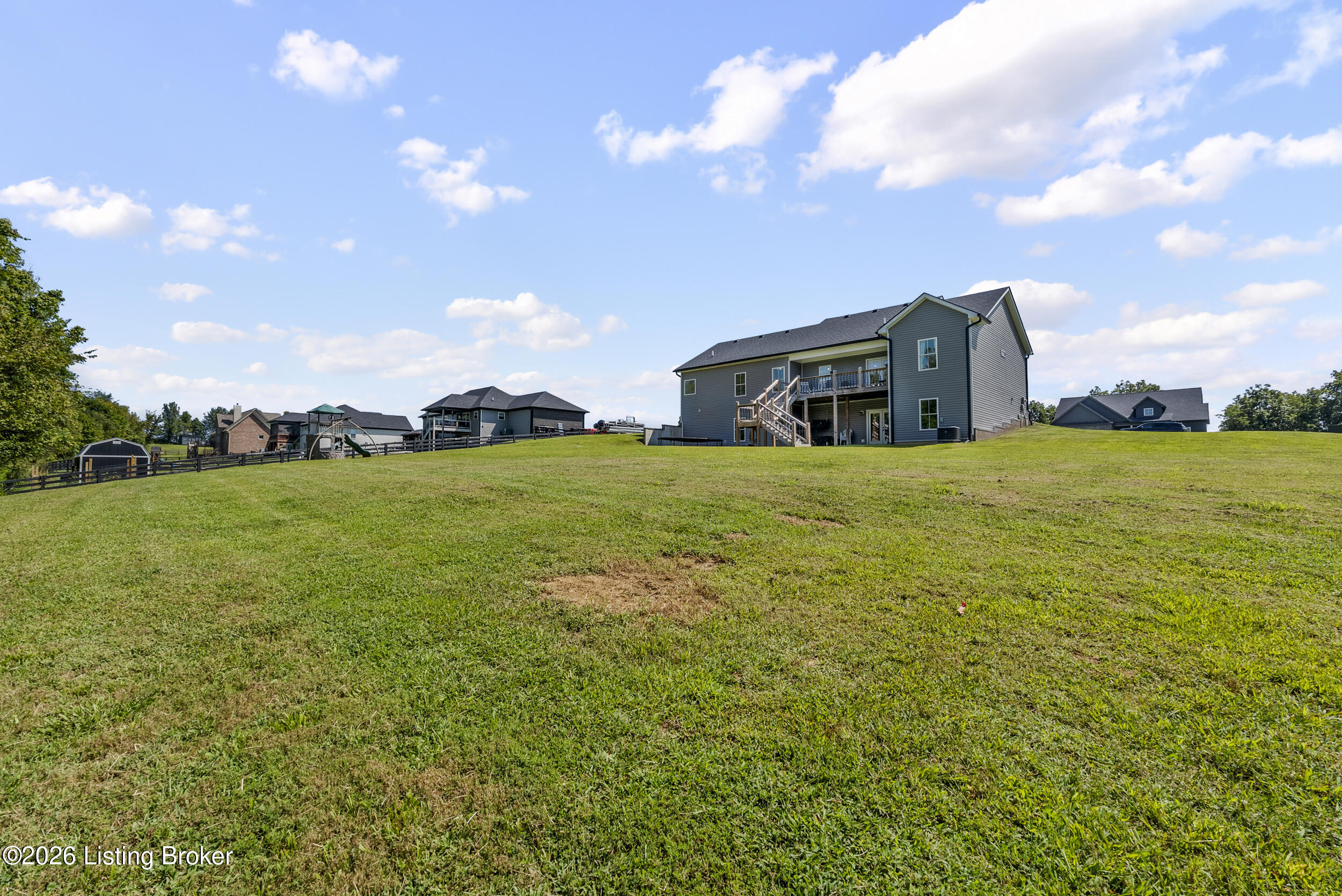 99 Roosevelt Ct Property Photo 45