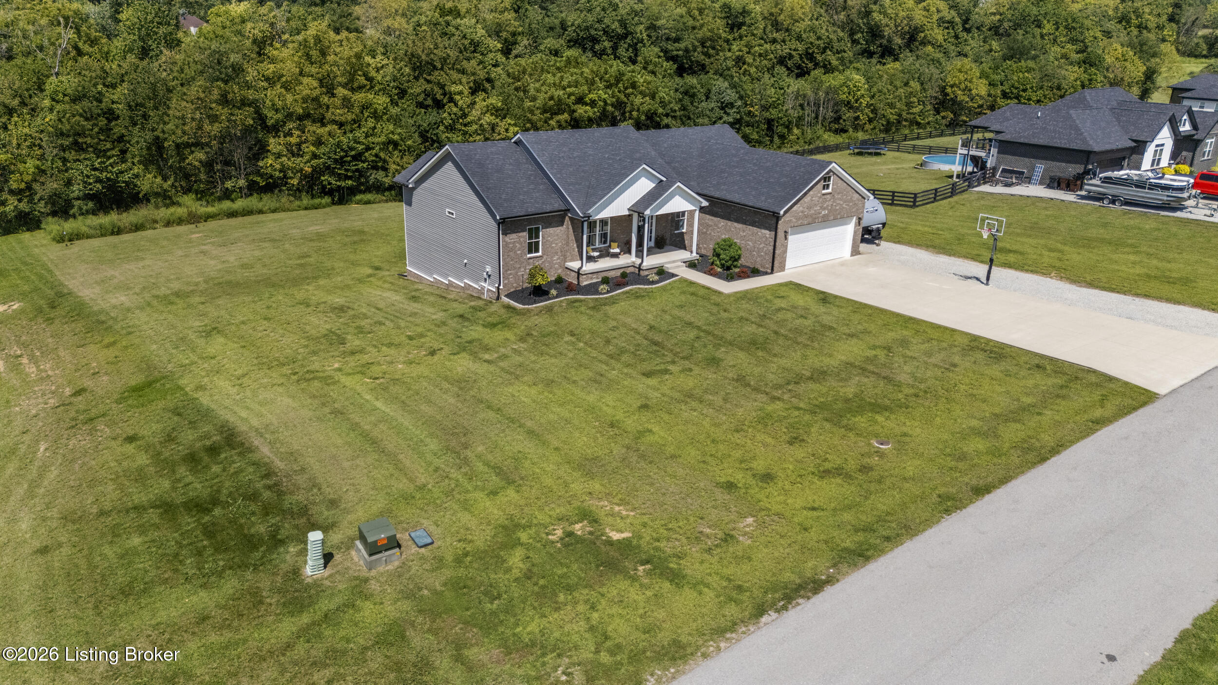 99 Roosevelt Ct Property Photo 49