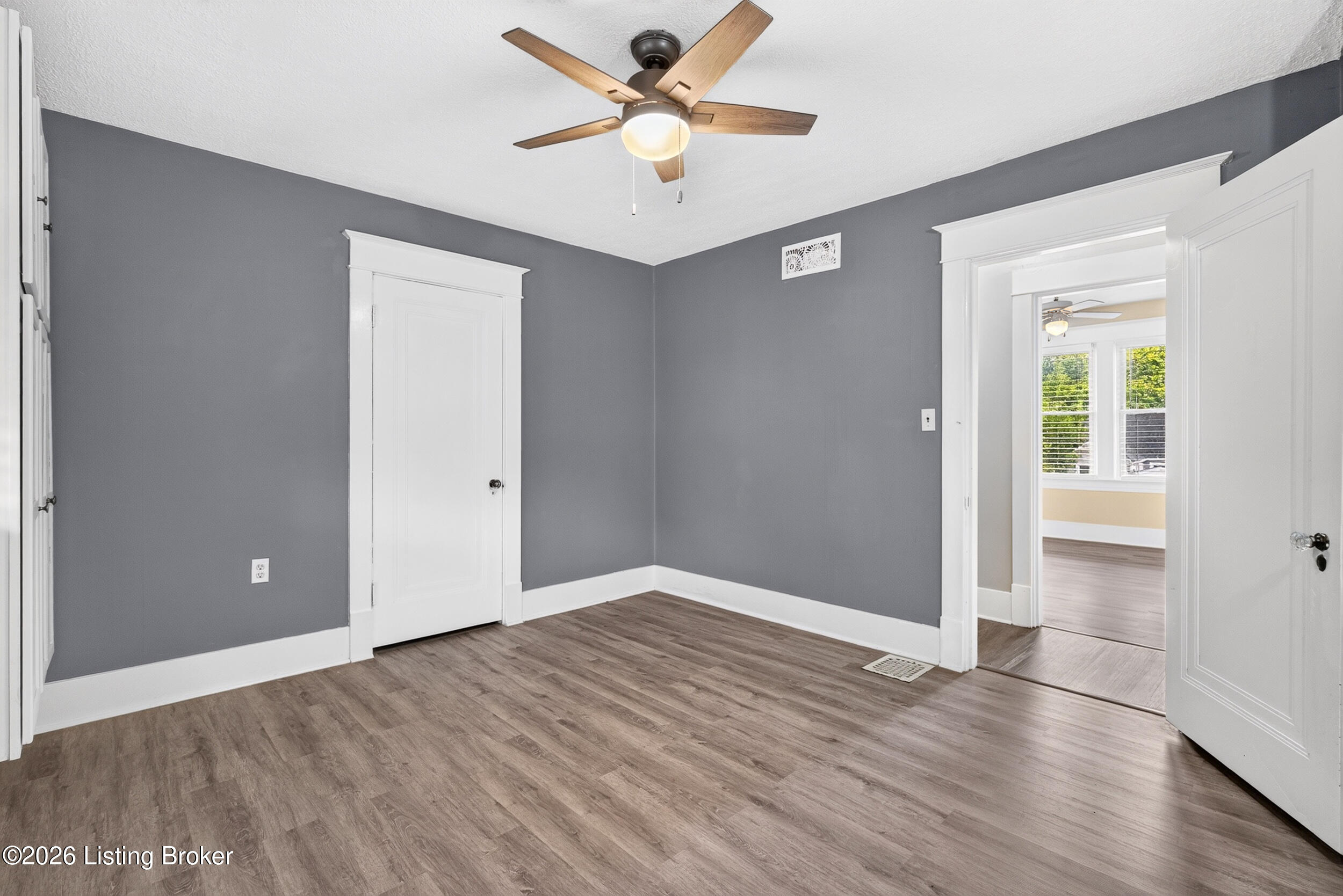 4509 Meridale Ave Property Photo 26