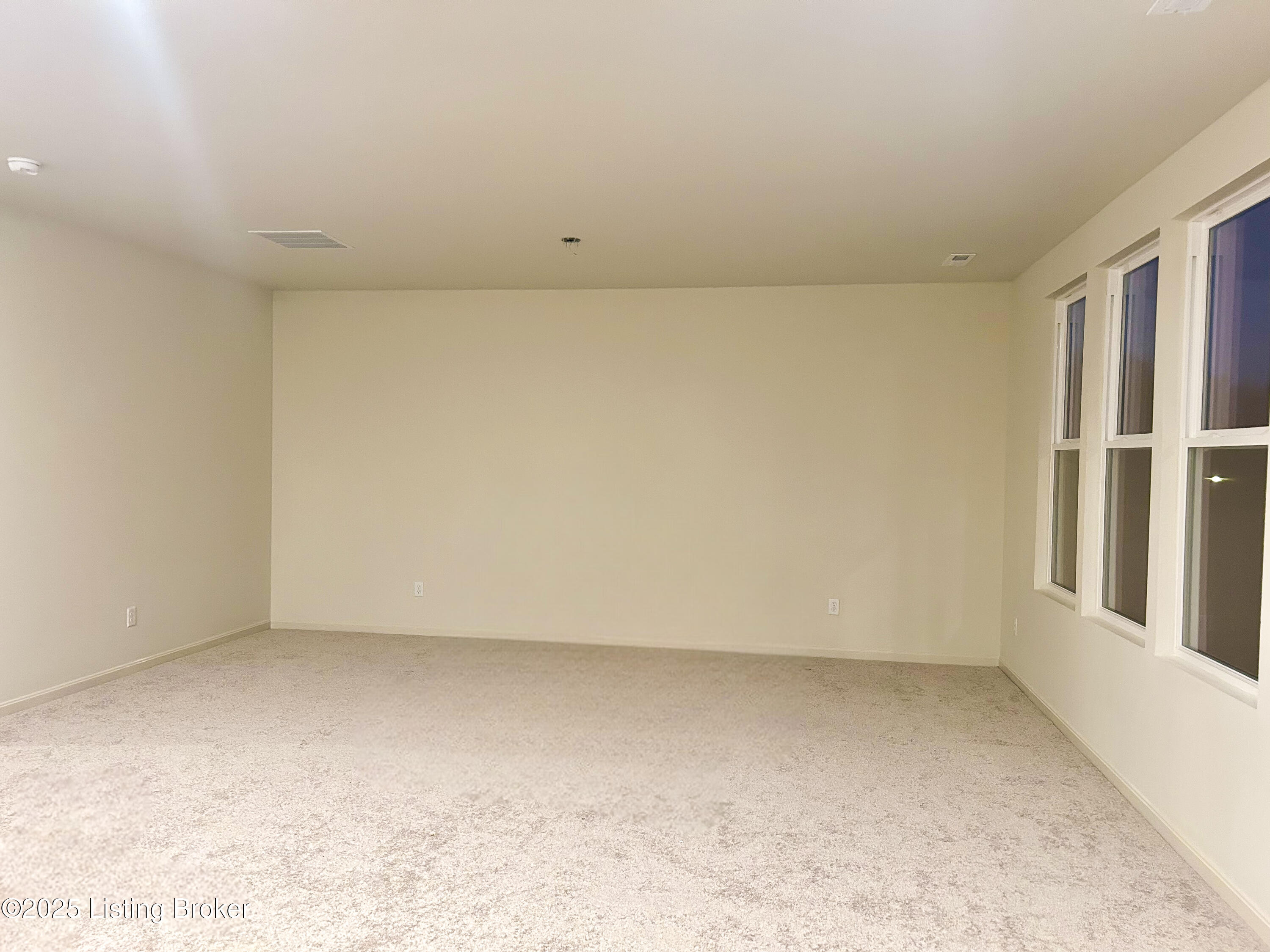 6509 Fair Ridge Ln Property Photo 5