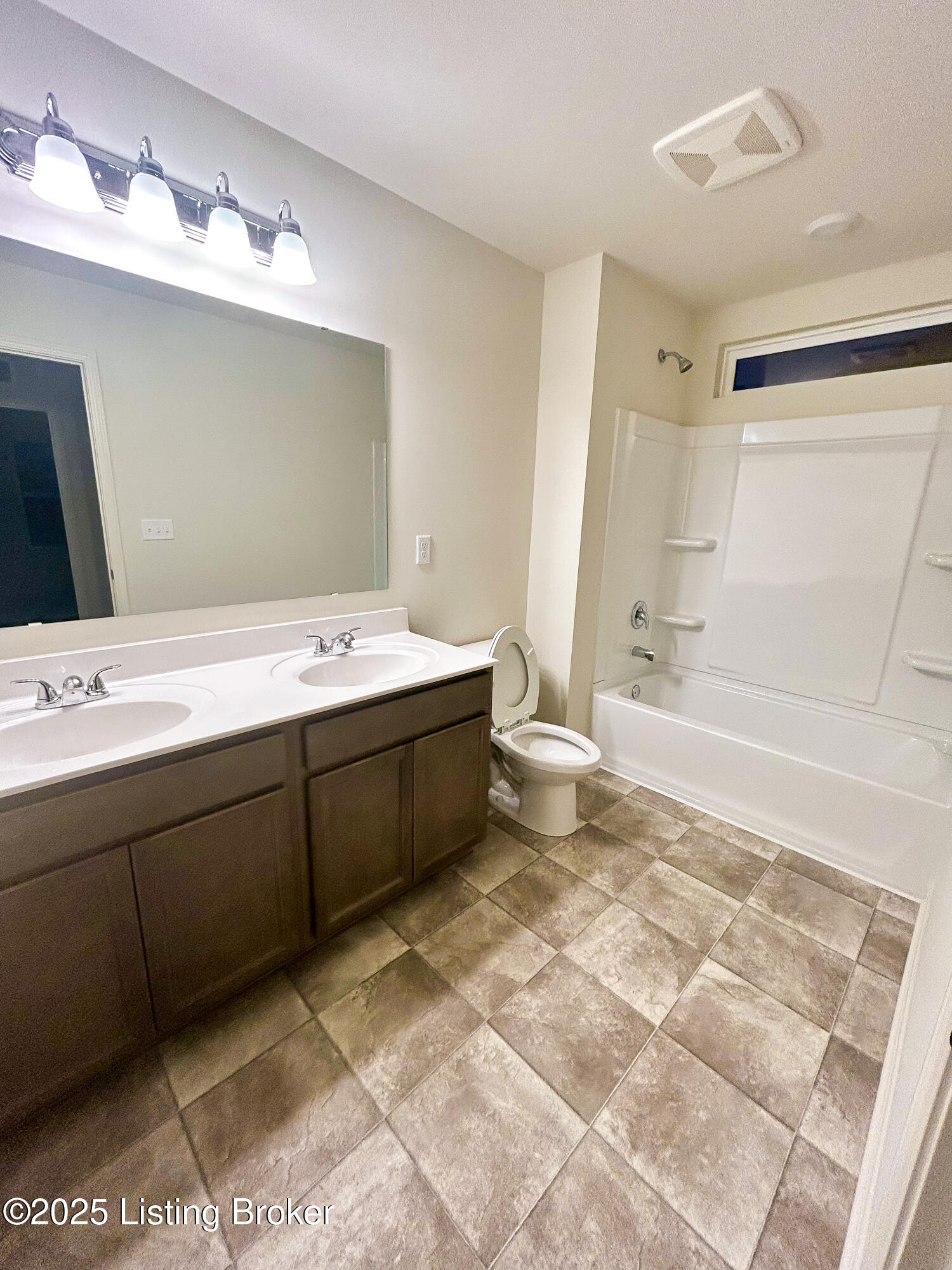 6509 Fair Ridge Ln Property Photo 12