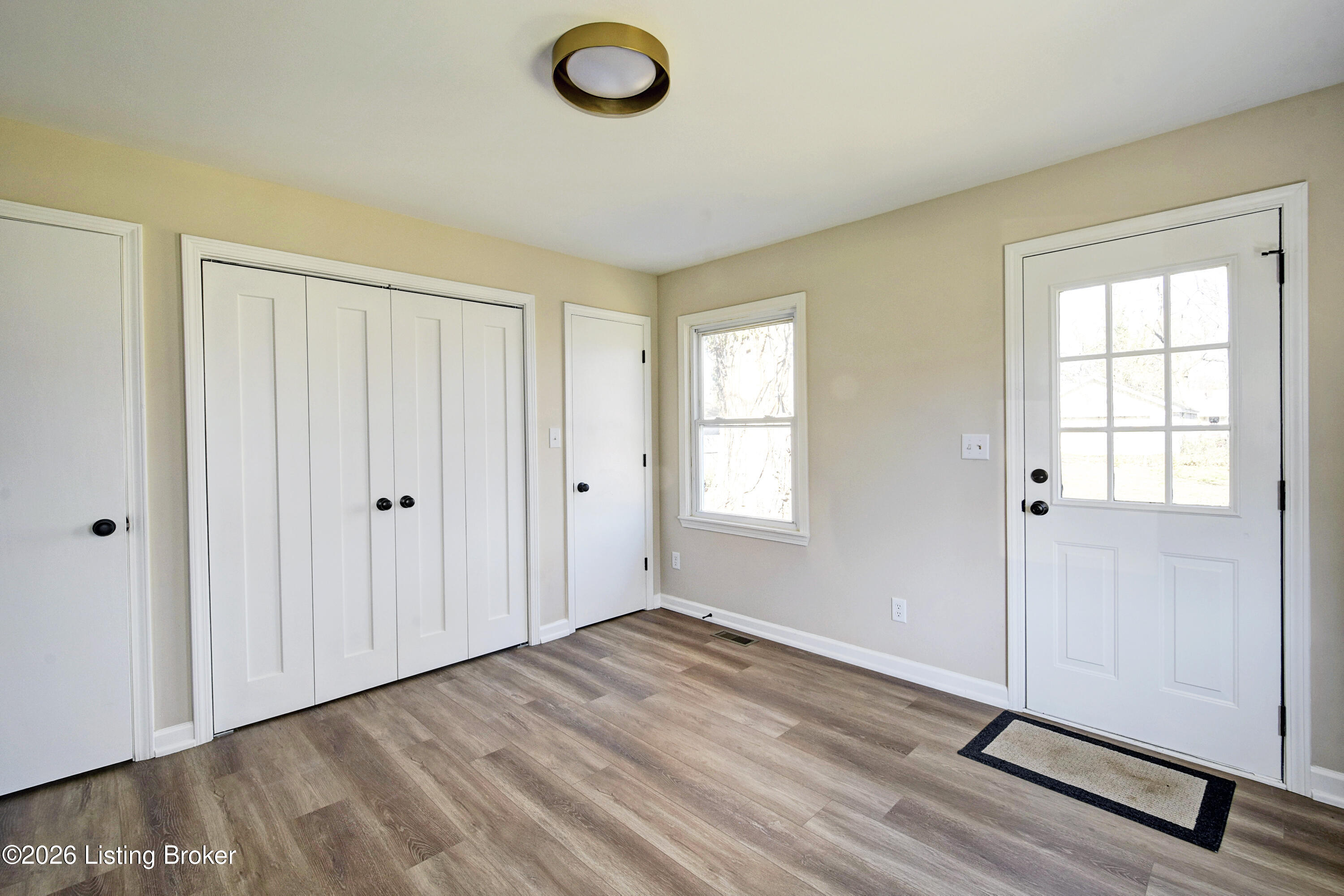 2731 Fleming Ave Property Photo 8