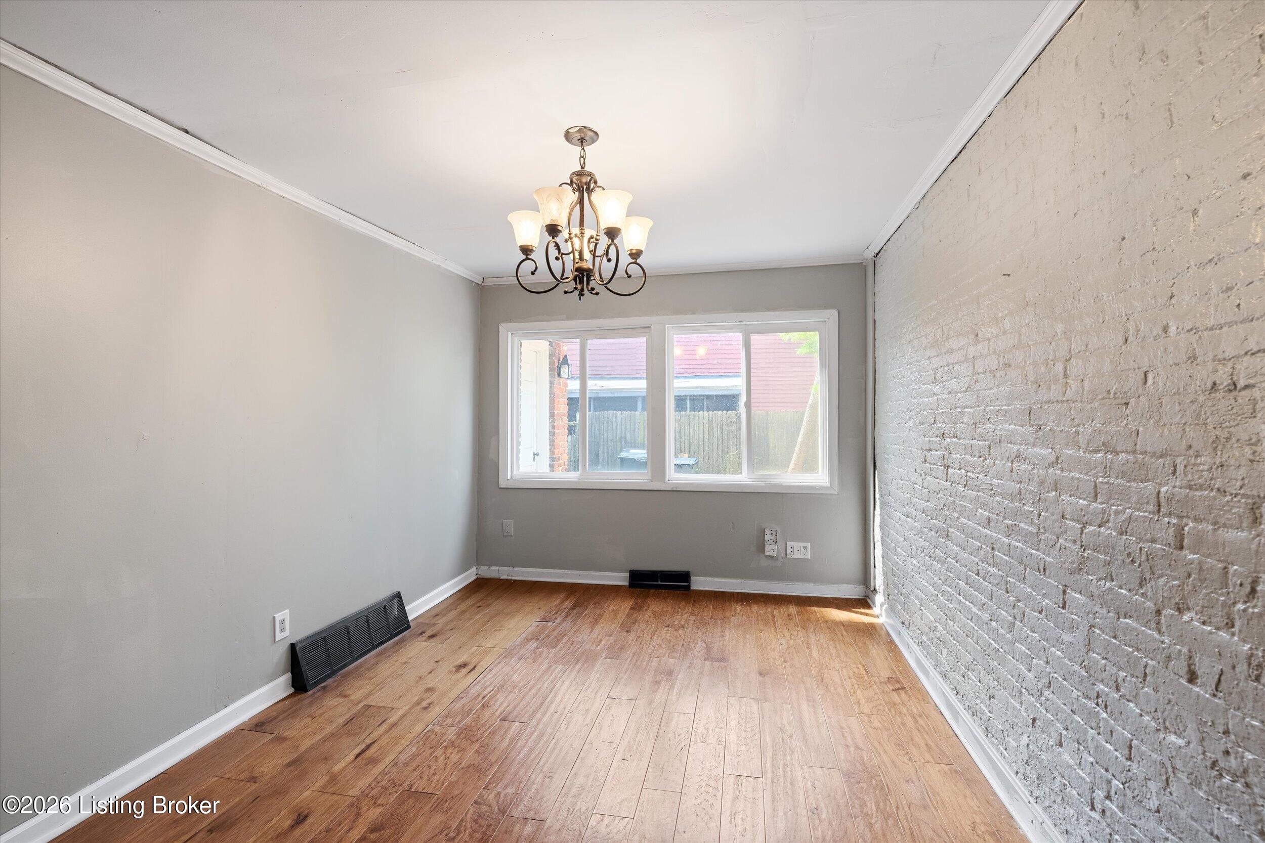236 Lexington St Property Photo 15