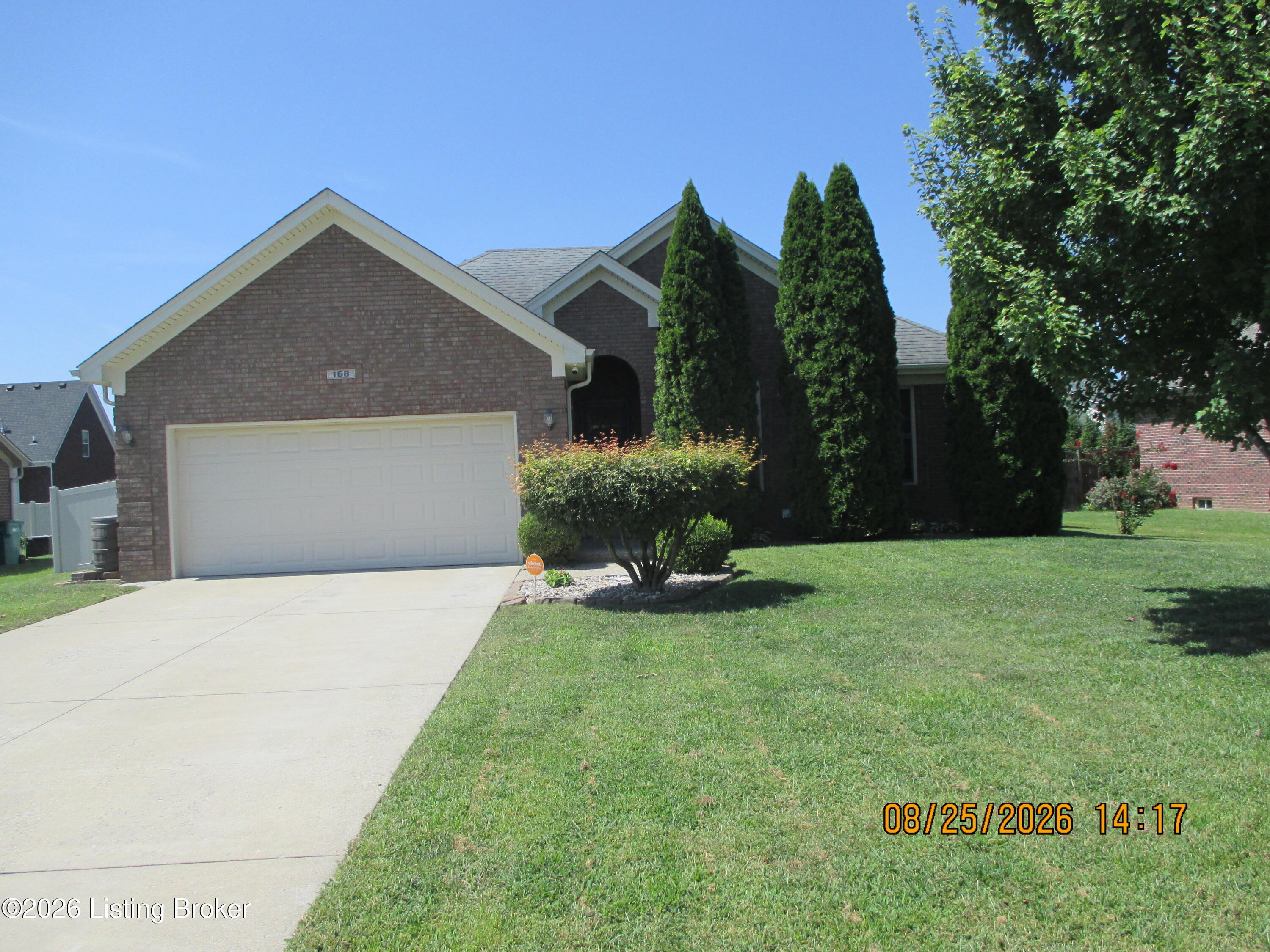 168 Maplewood Dr Property Photo 1