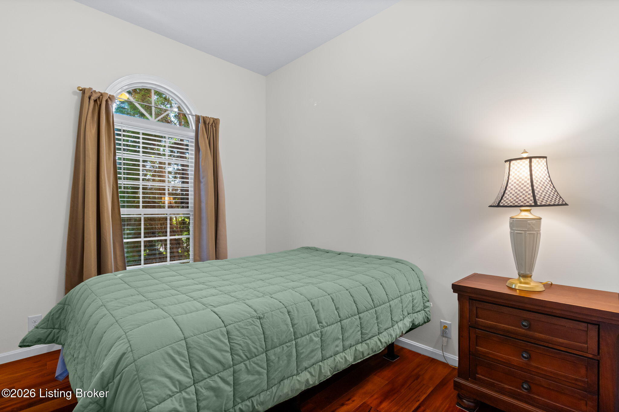168 Maplewood Dr Property Photo 32
