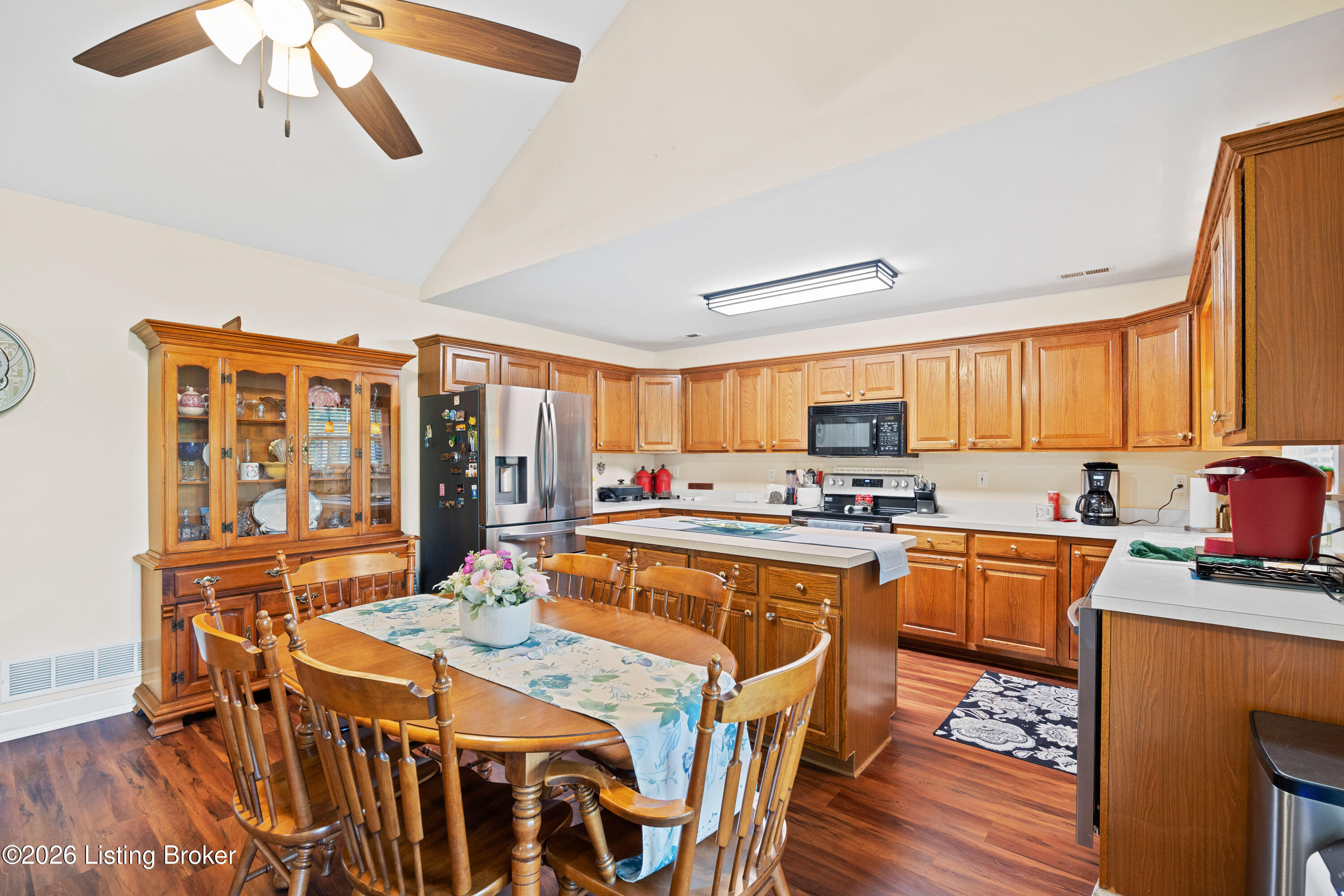 10700 Black Walnut Blvd Property Photo 5