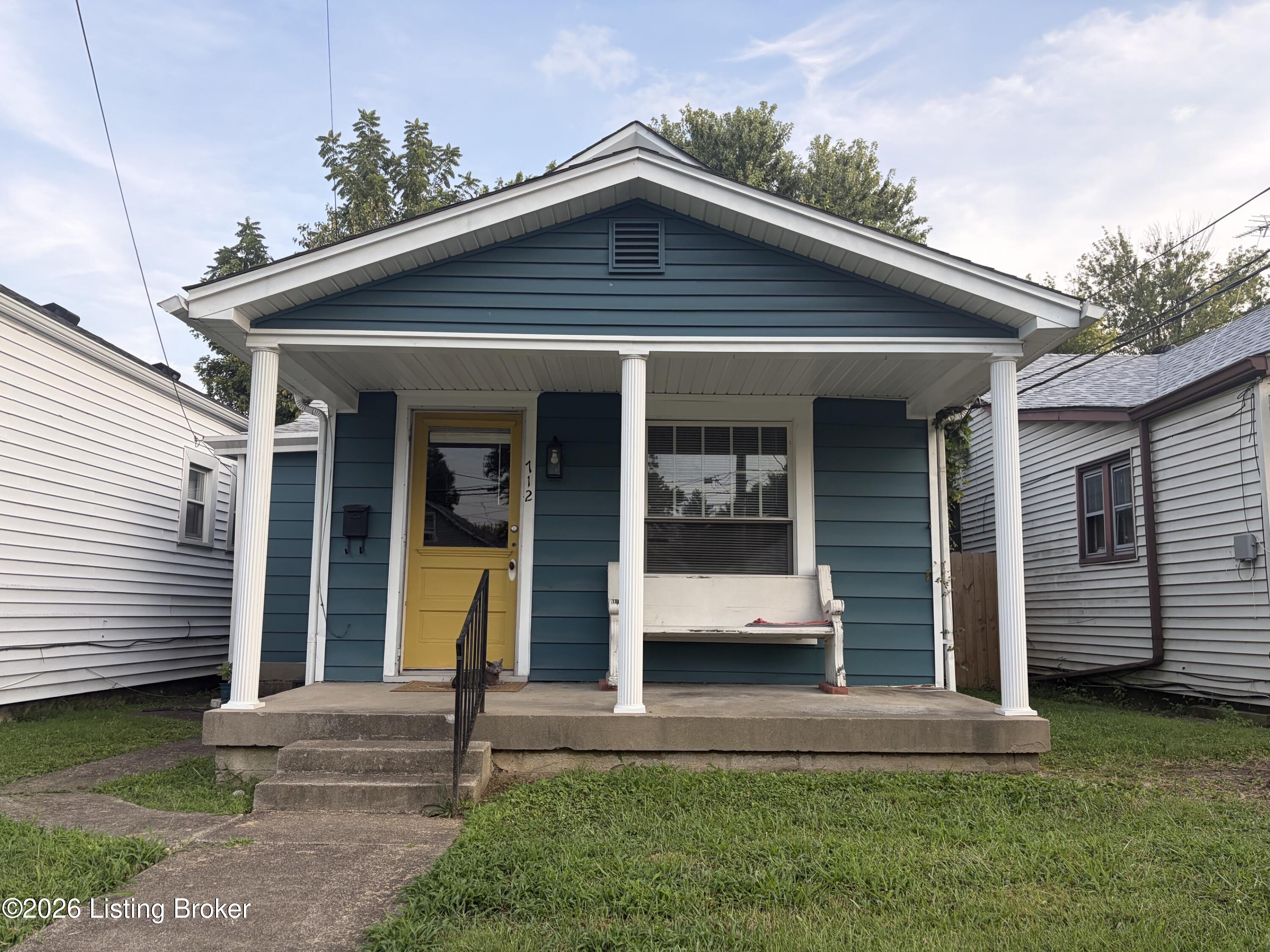 712 Camden Ave Property Photo 2