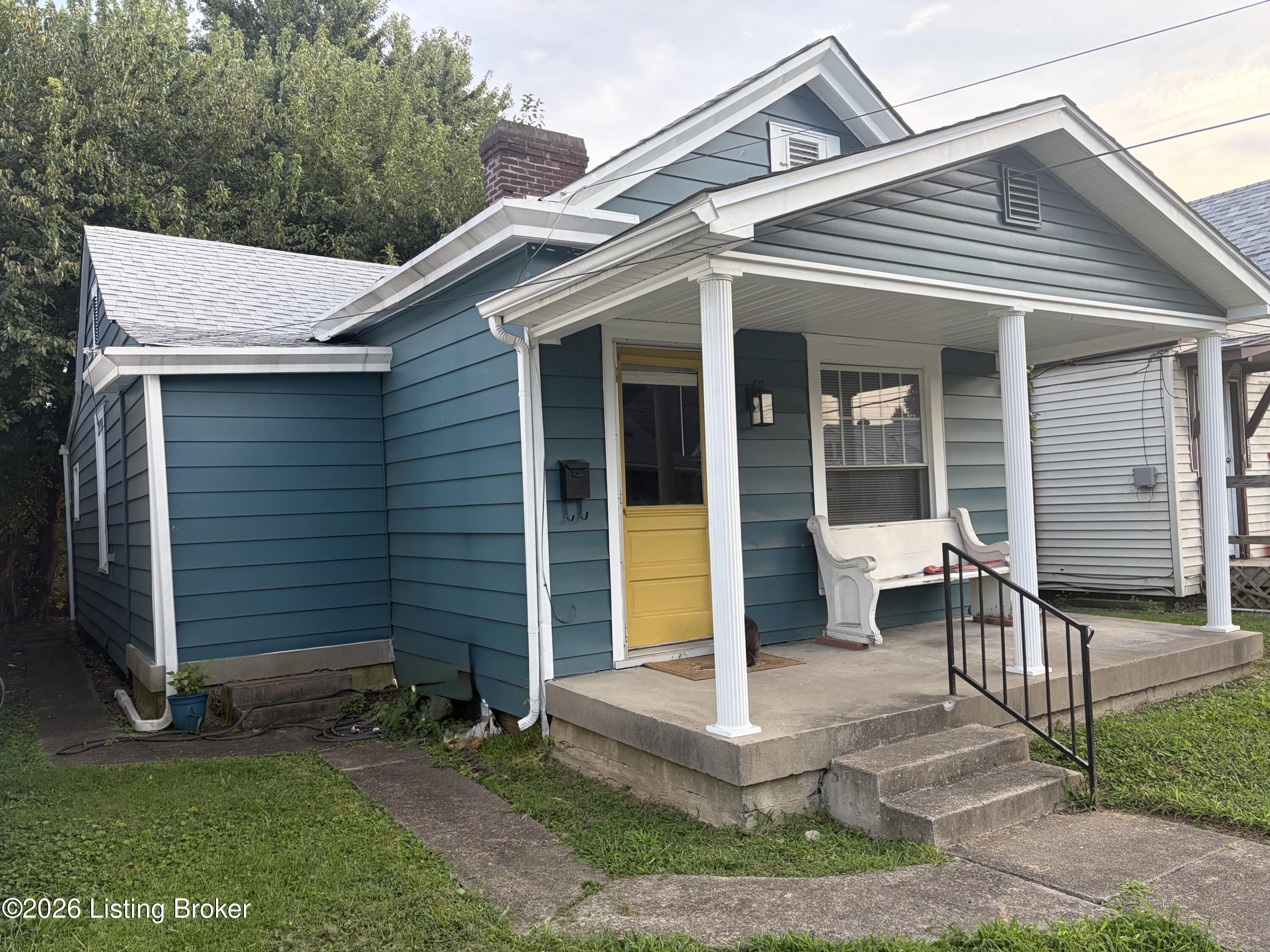 712 Camden Ave Property Photo 3