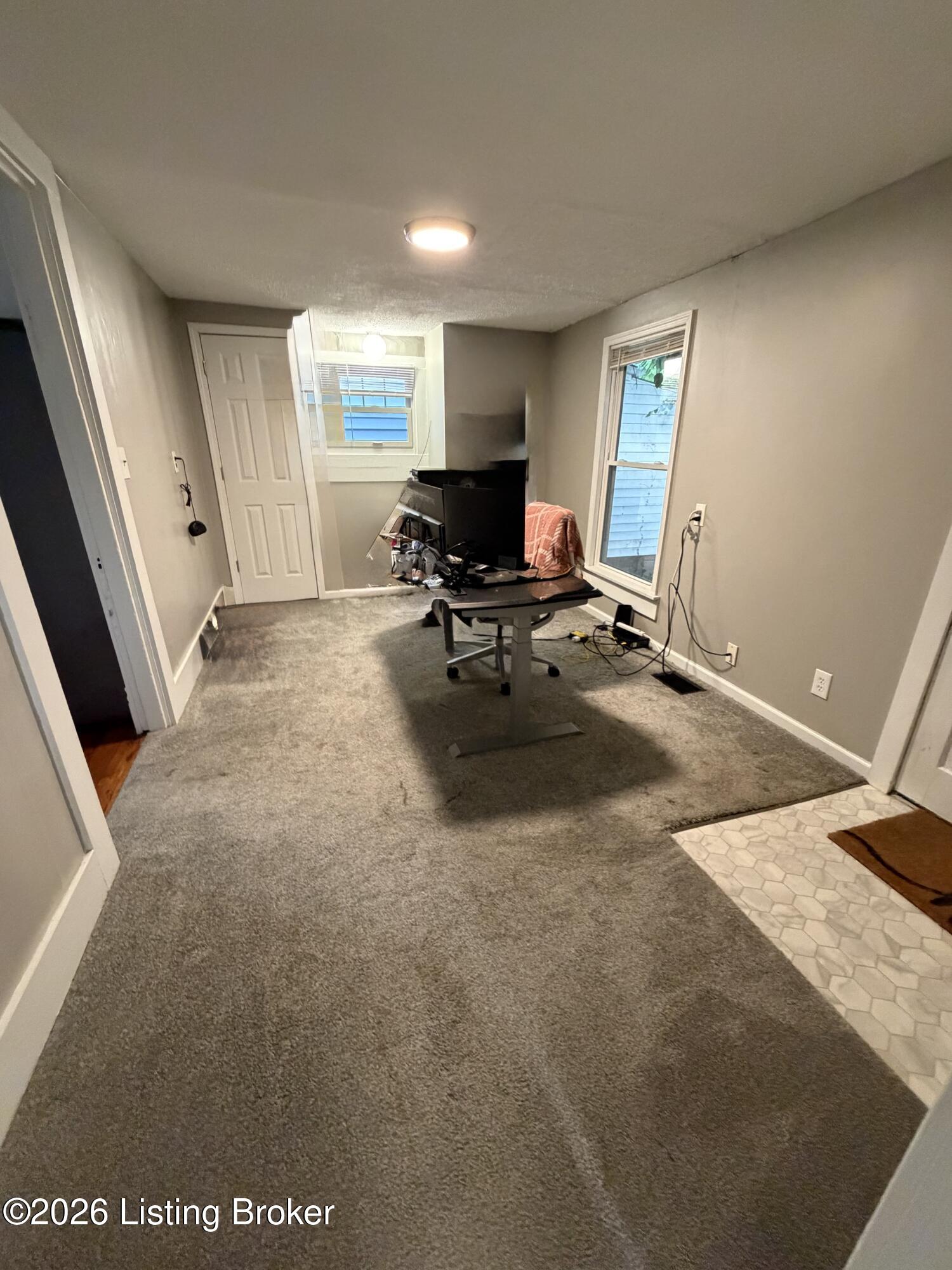 712 Camden Ave Property Photo 14