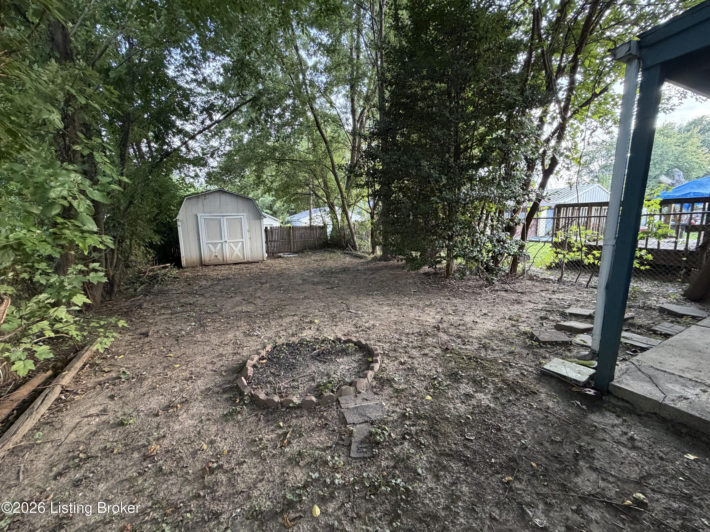 712 Camden Ave Property Photo 15