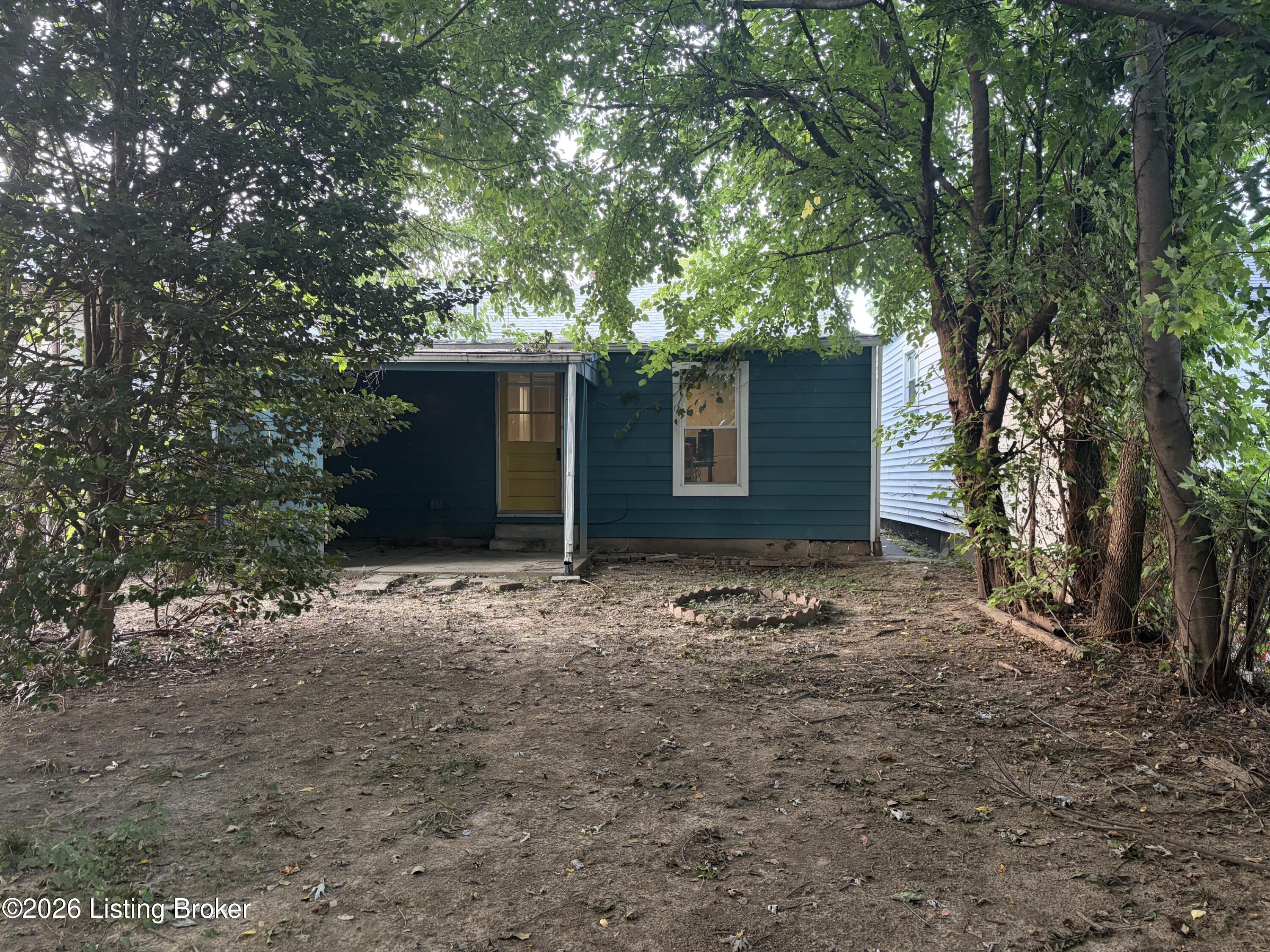 712 Camden Ave Property Photo 16