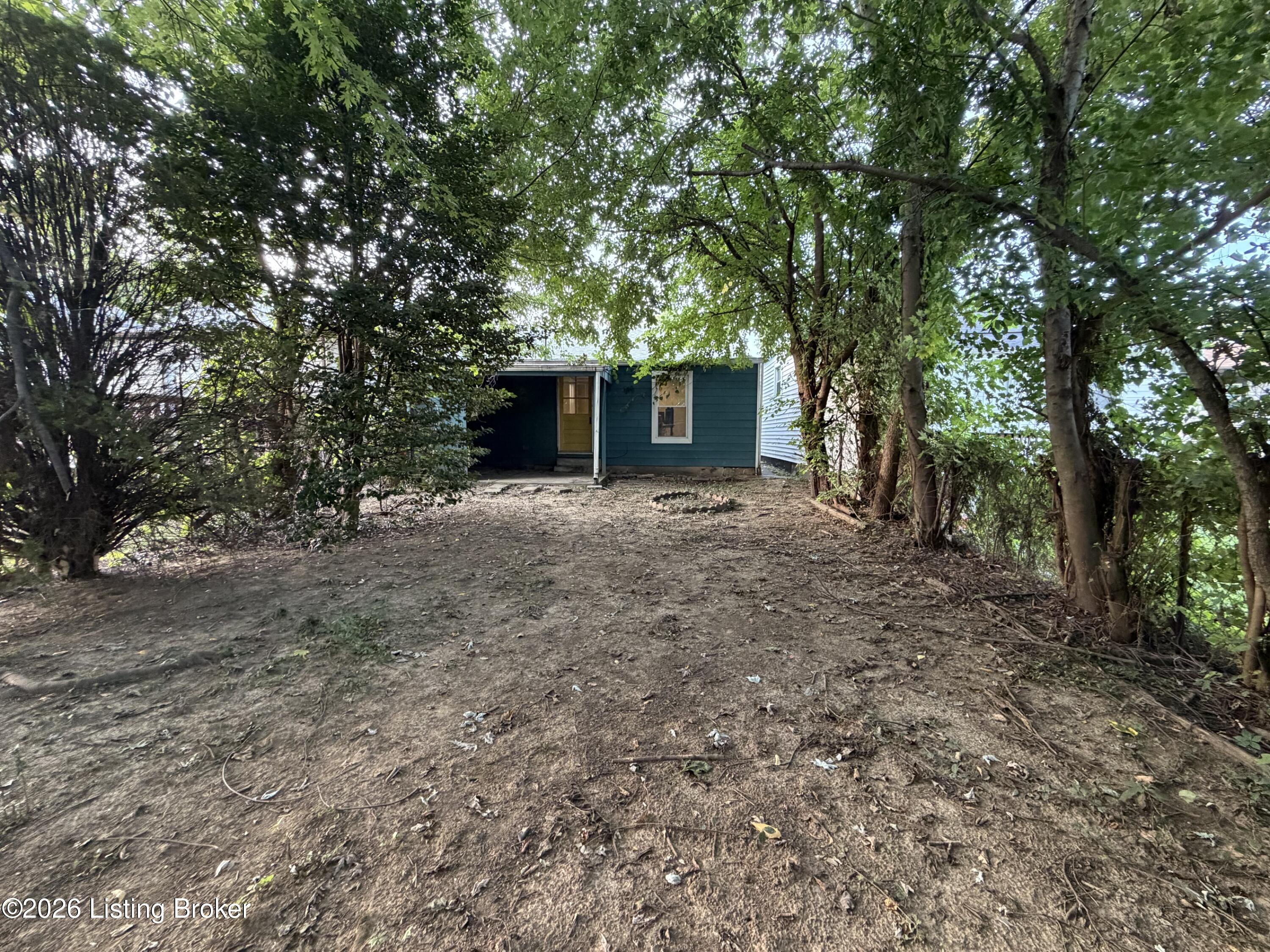 712 Camden Ave Property Photo 17