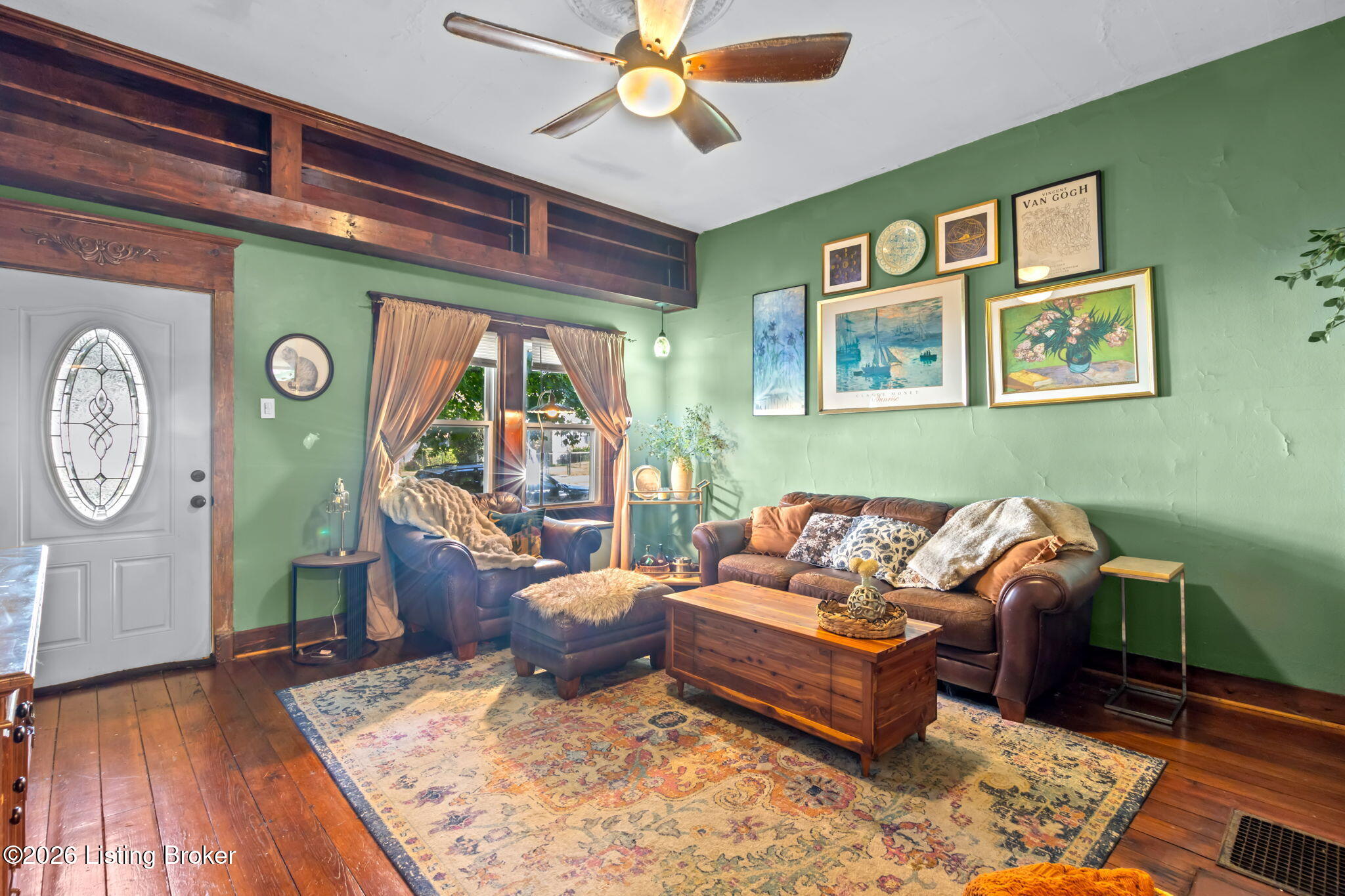 1210 Payne St Property Photo 4