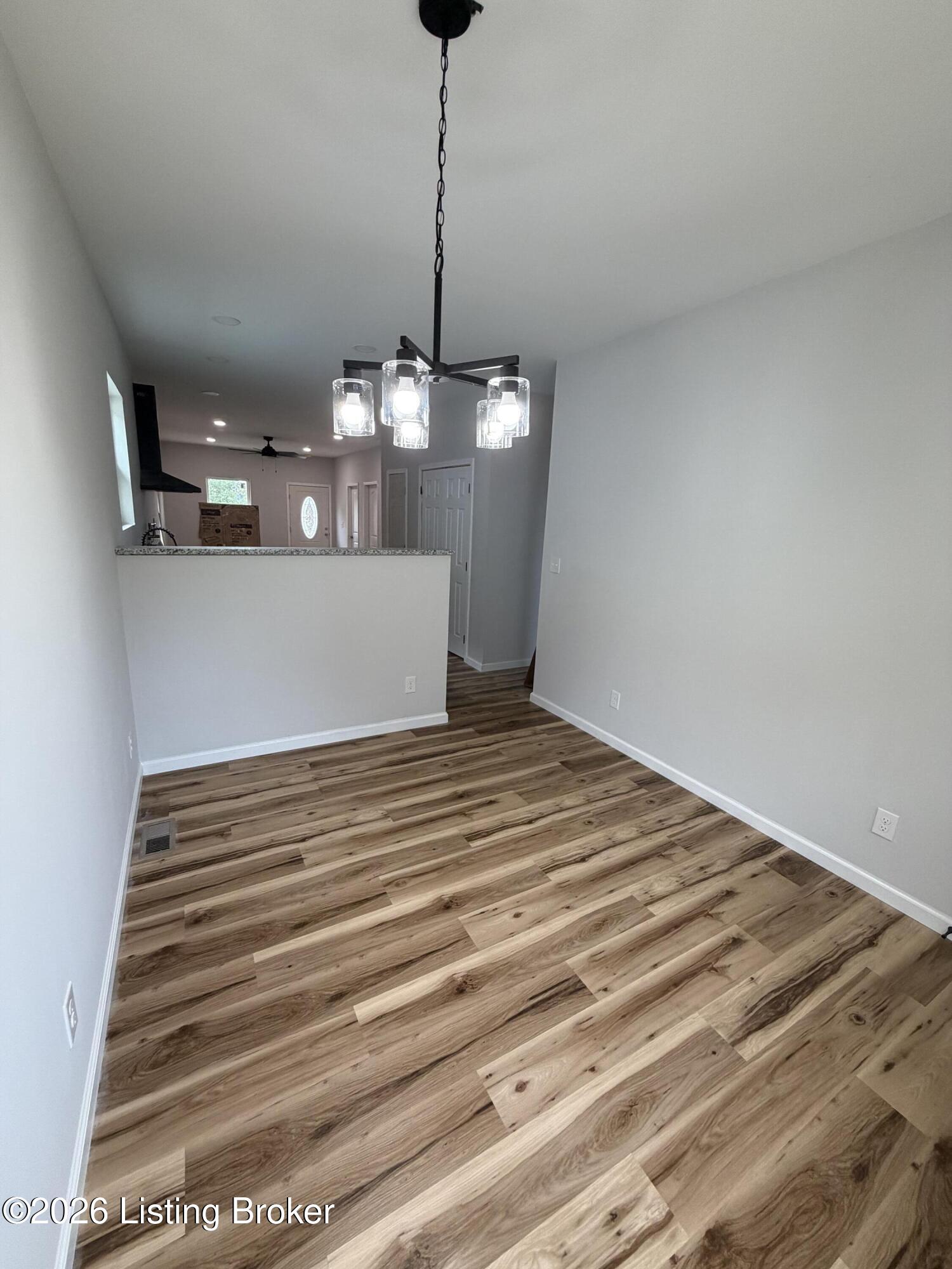 731 W Saint Catherine St Property Photo 10