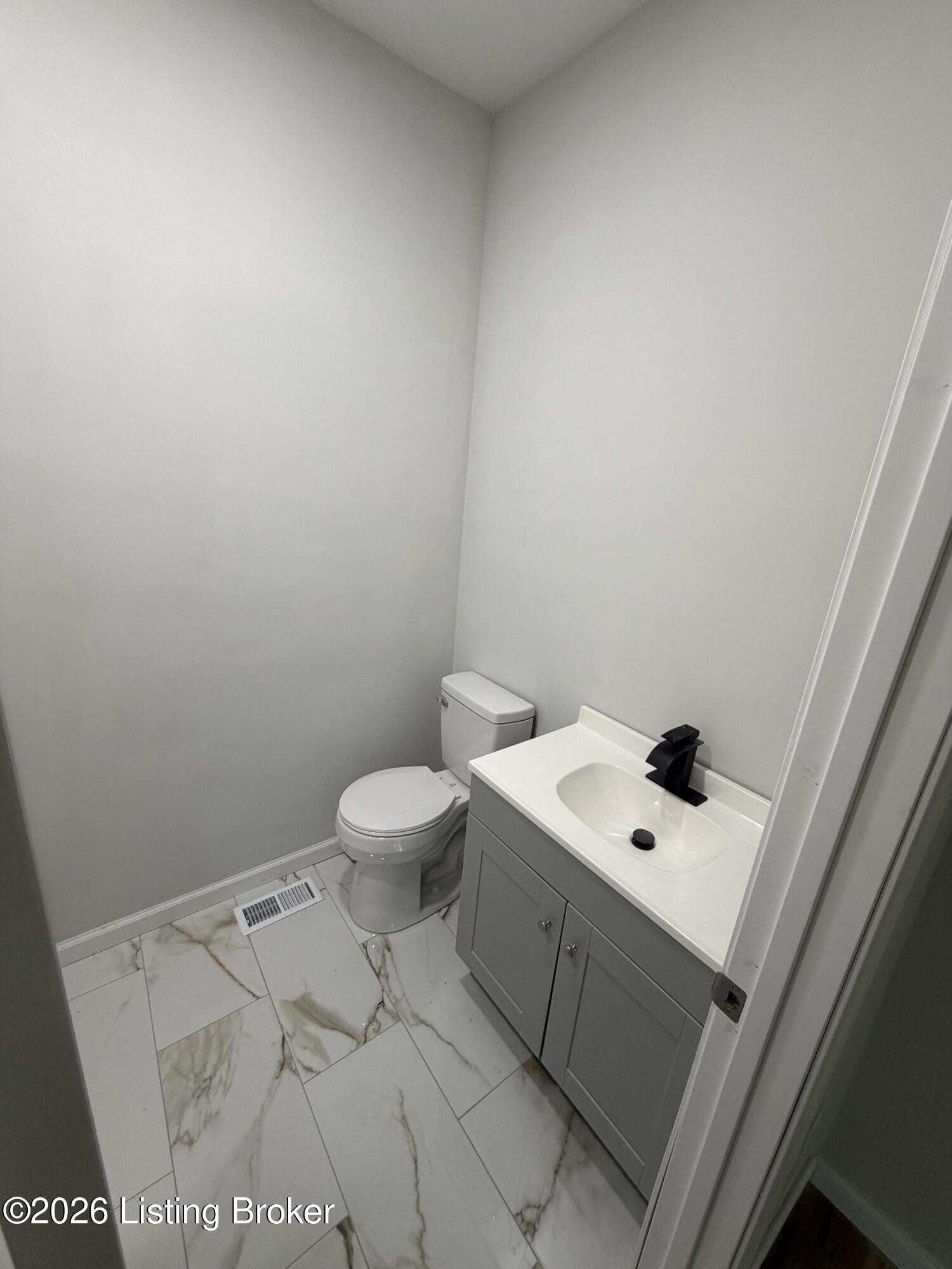 731 W Saint Catherine St Property Photo 13