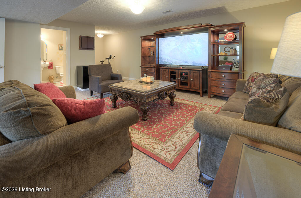 9411 Alex Ct Property Photo 29