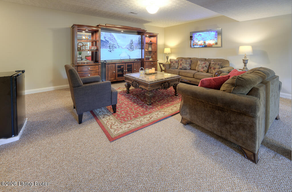 9411 Alex Ct Property Photo 32