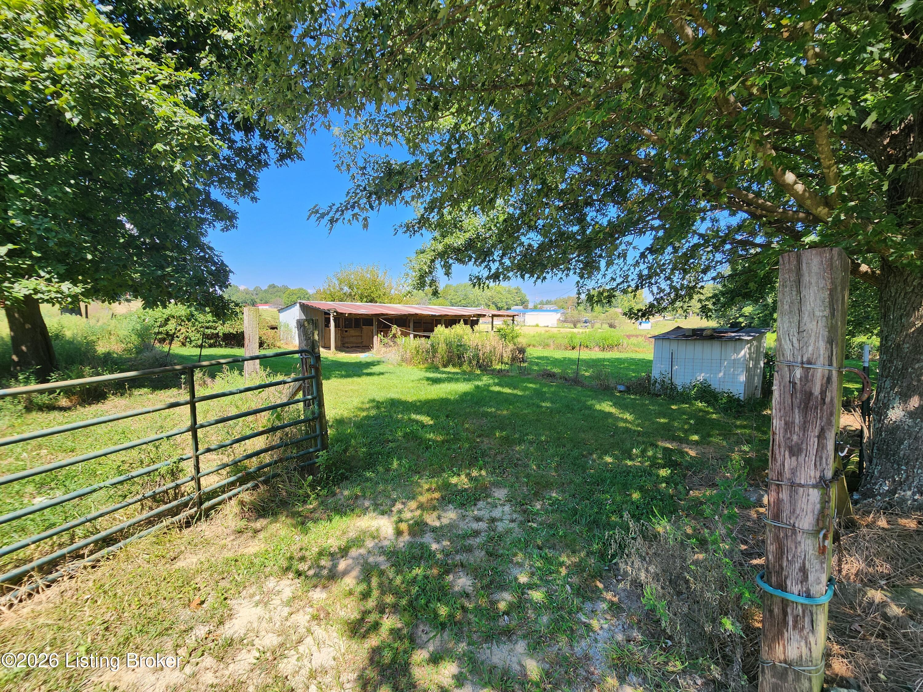 4359 Springfield Rd Property Photo 10