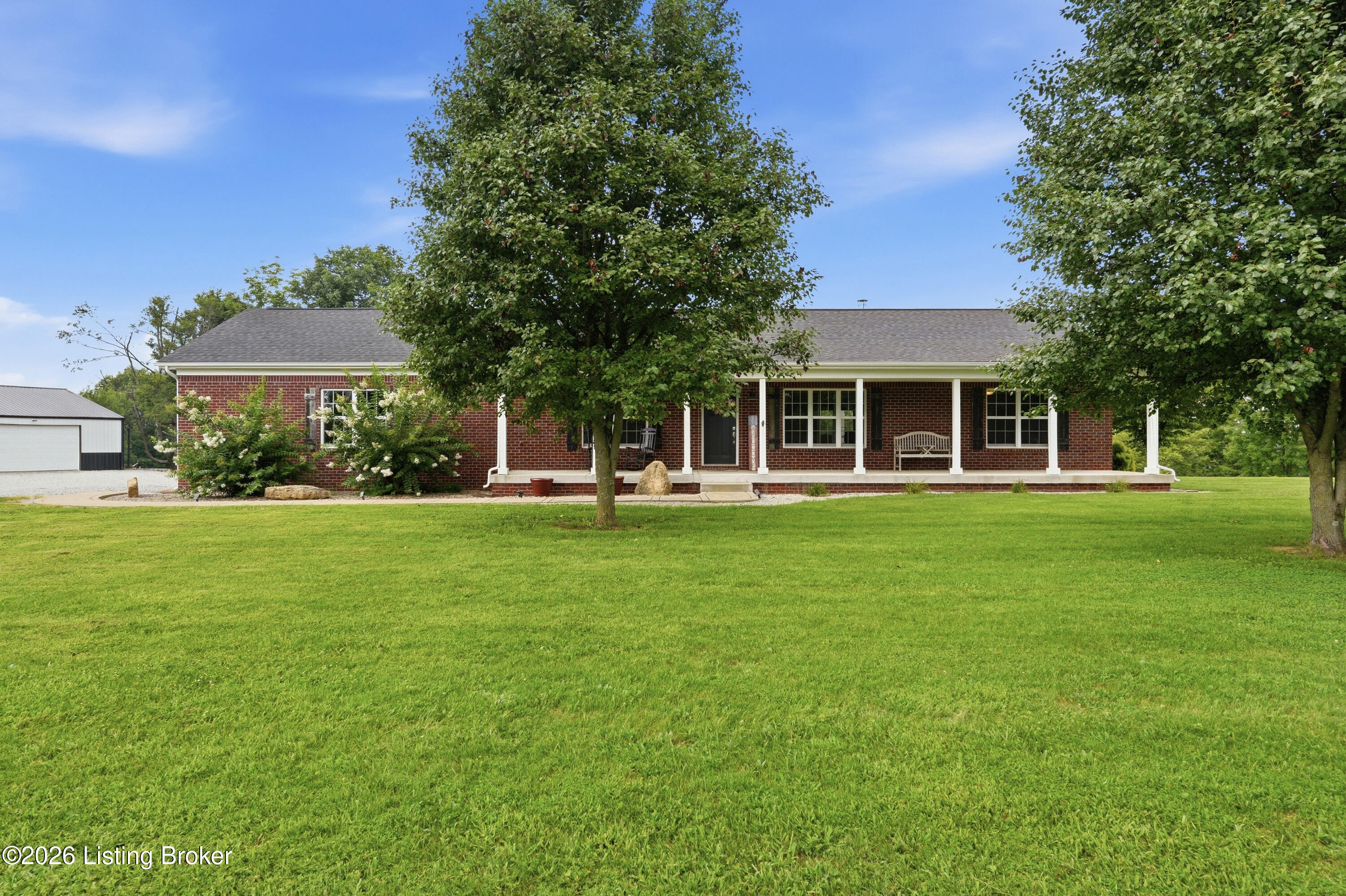 3712 Blossom Dr Property Photo 4