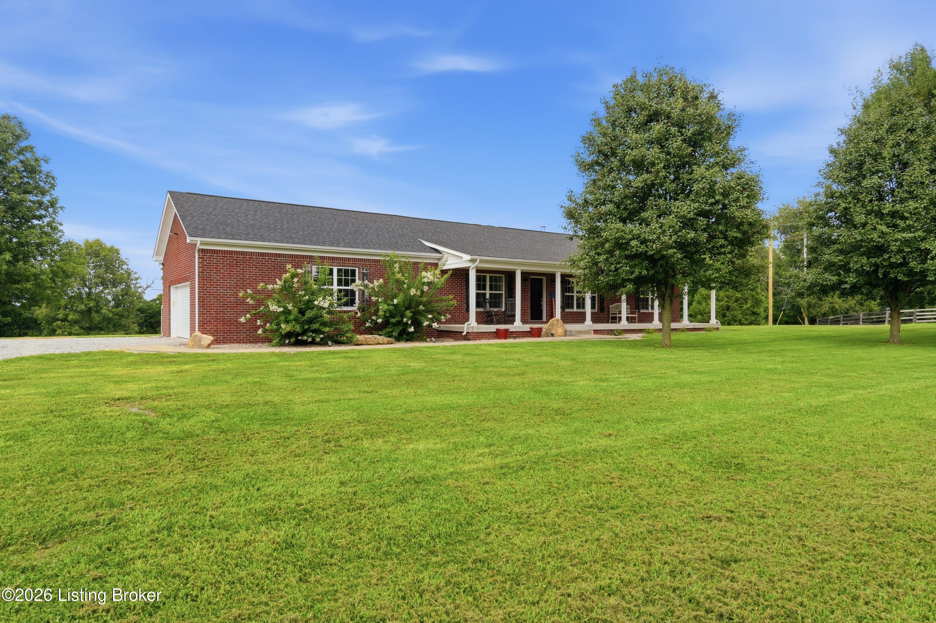 3712 Blossom Dr Property Photo 5