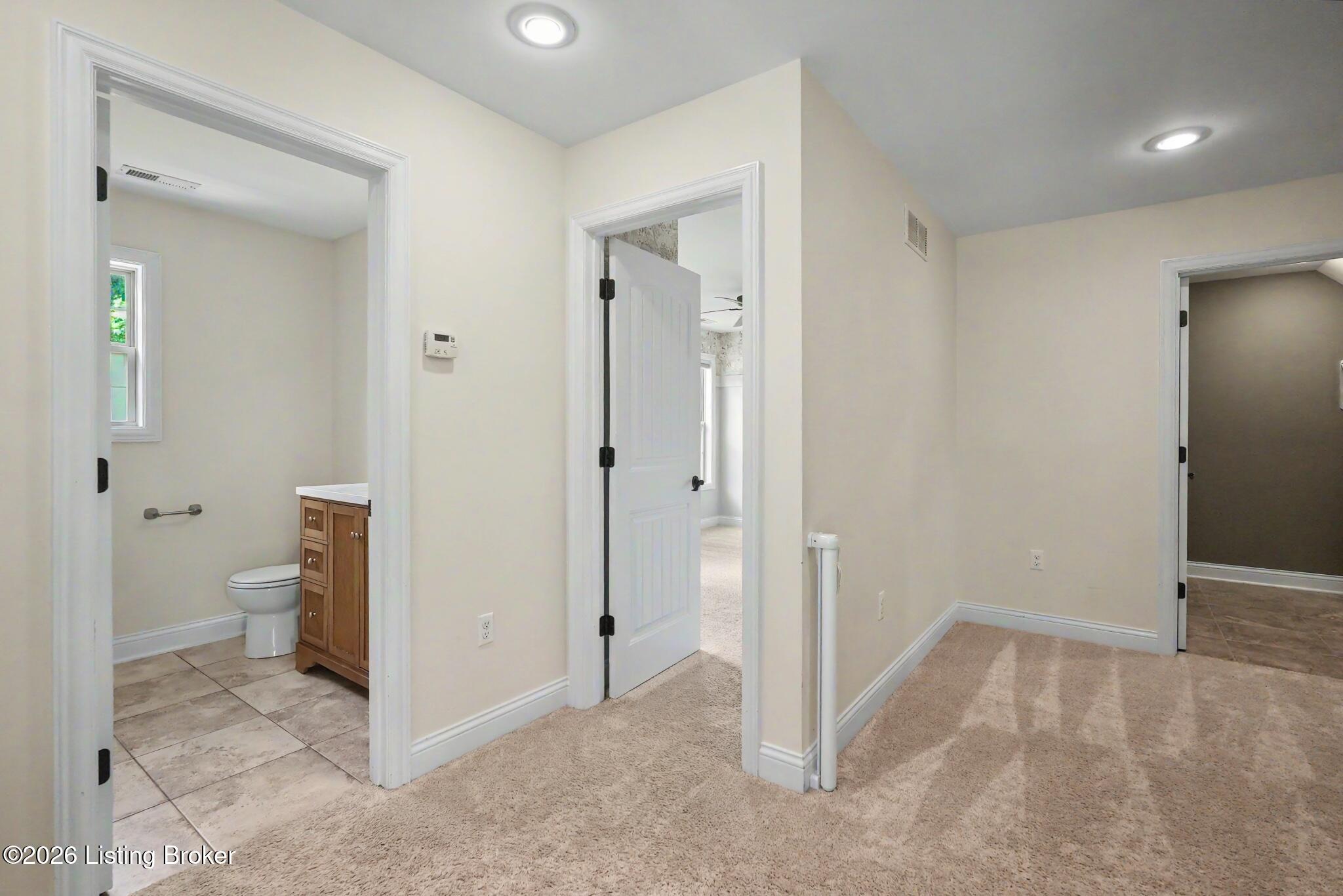966 E Main St Property Photo 54