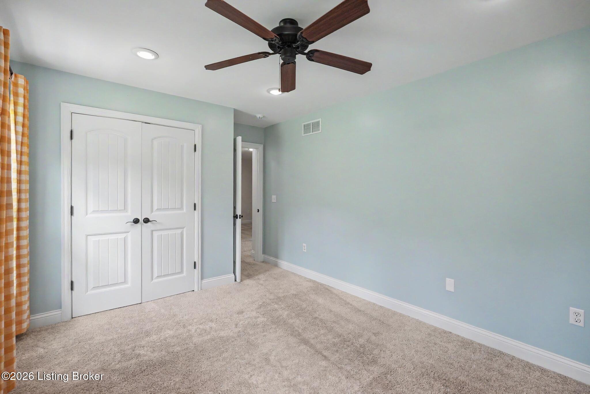 966 E Main St Property Photo 58
