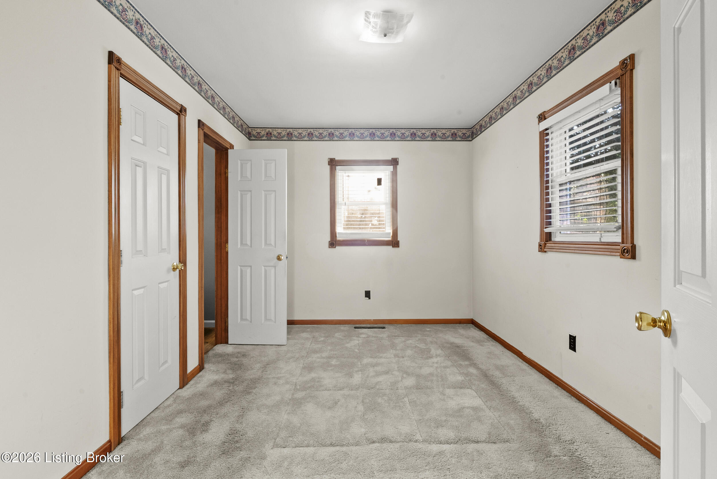 144 Harris Dr Property Photo 8