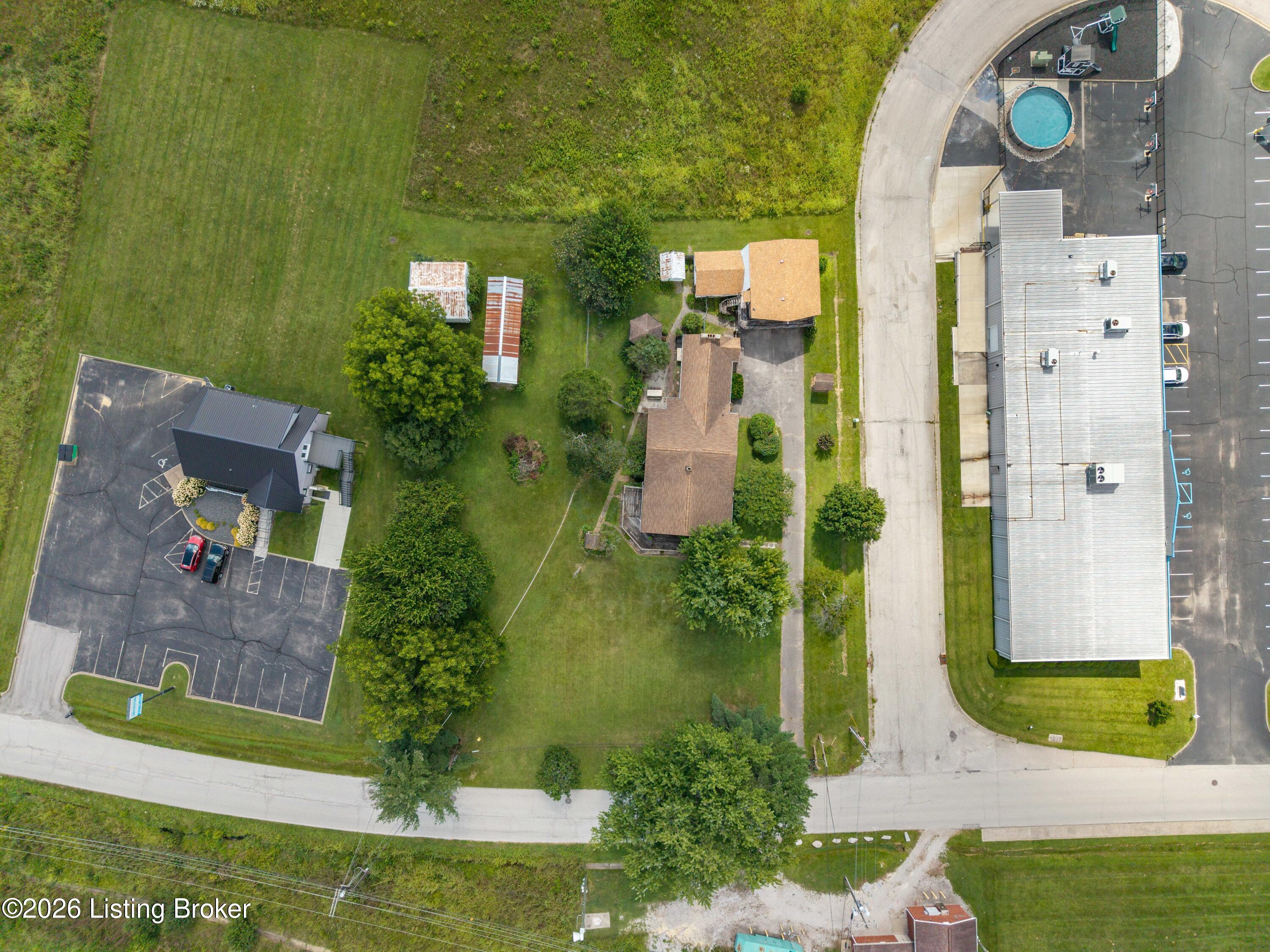 4678 Duffy Rd Property Photo 17